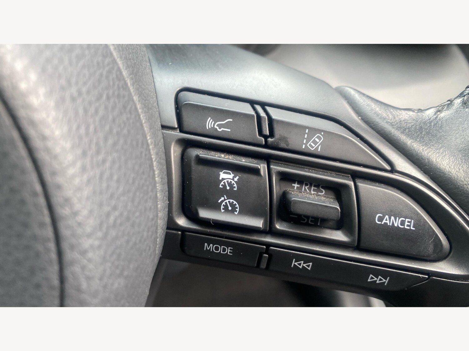 Used Toyota Yaris Cross for sale - 77537450: Photo 26