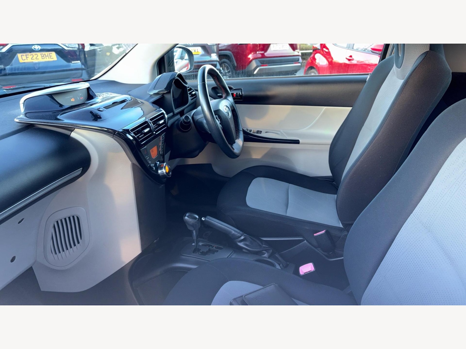 Used Toyota IQ 2013 for sale - 76918575: Photo 12