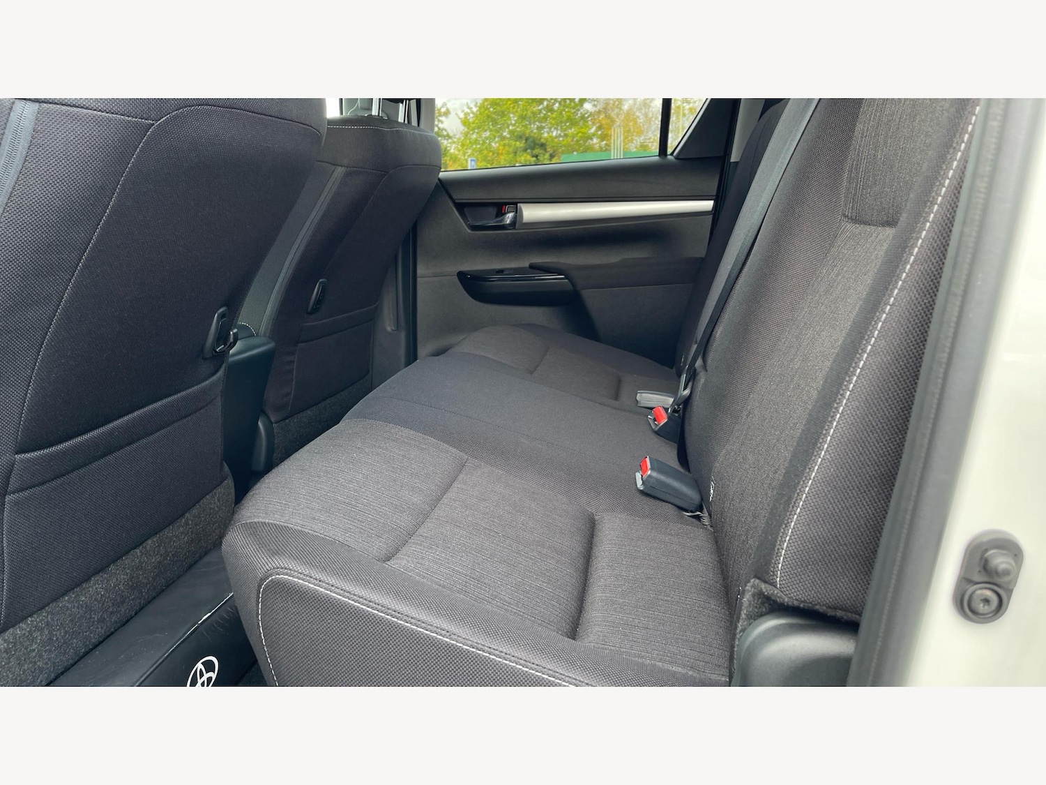 Used Toyota Hilux 2025 for sale - 76361246: Photo 15