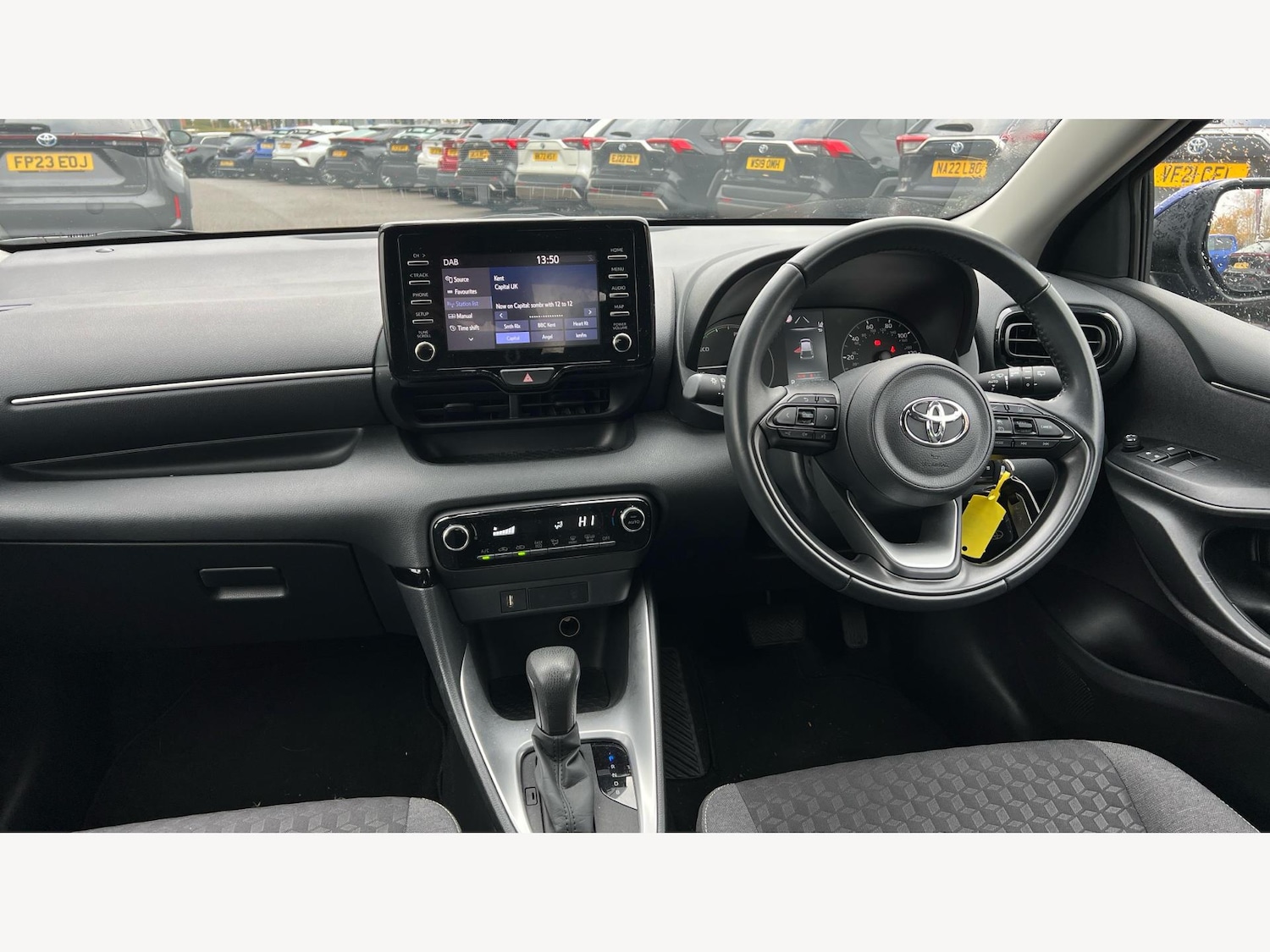 Used Toyota Yaris 2023 for sale - 76645093: Photo 7