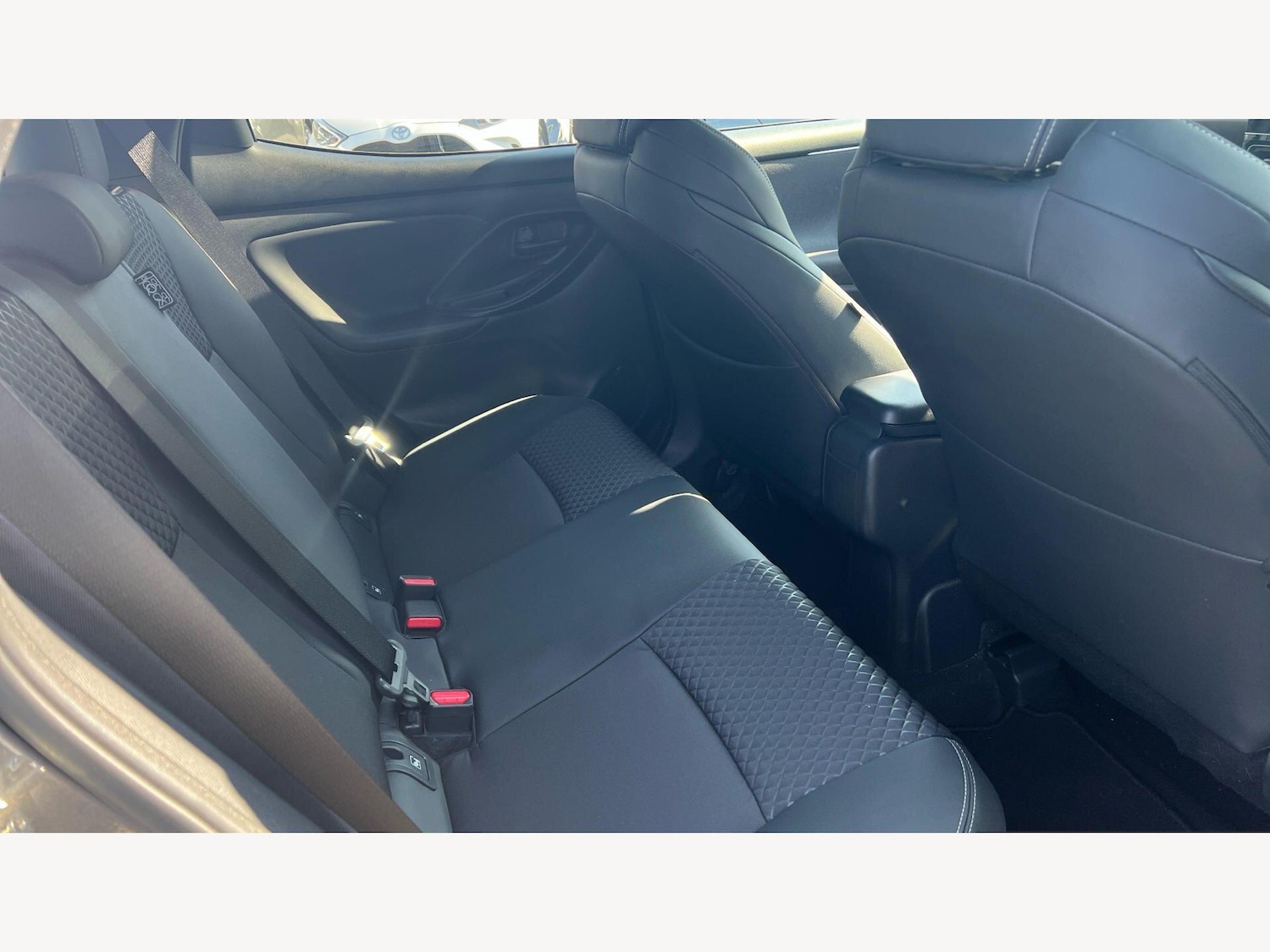 Used Toyota Yaris 2024 for sale - 77993247: Photo 14