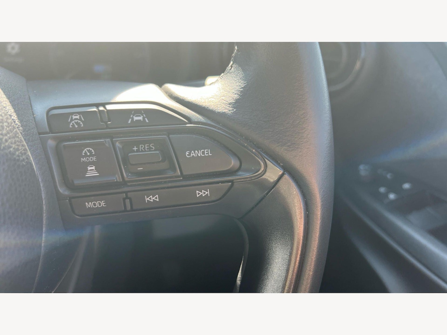 Used Toyota Yaris 2024 for sale - 77993247: Photo 23