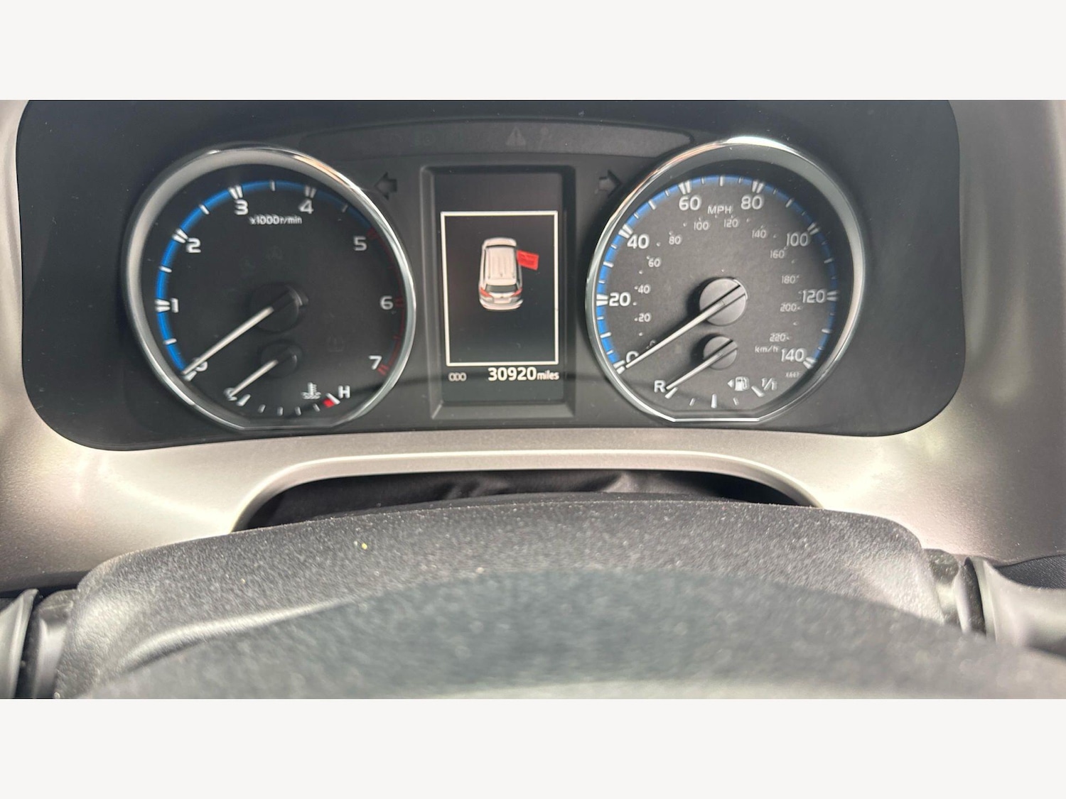 Used Toyota RAV4 2017 for sale - 77737230: Photo 11