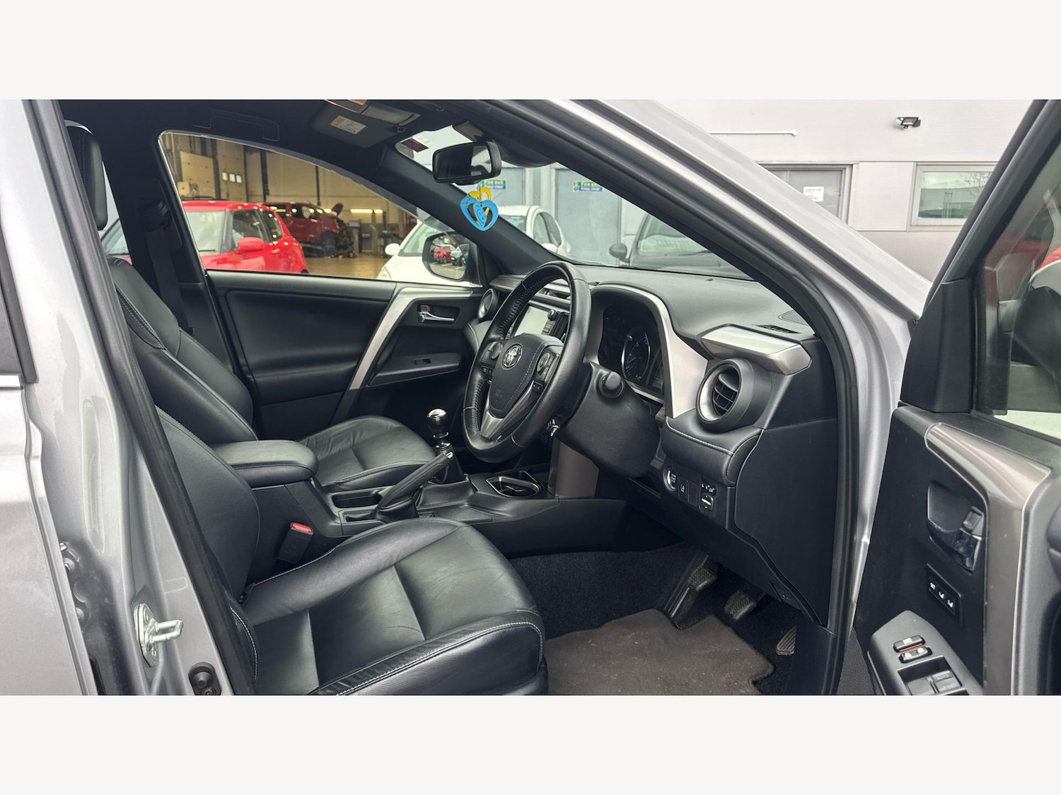 Used Toyota RAV4 2017 for sale - 77737230: Photo 13