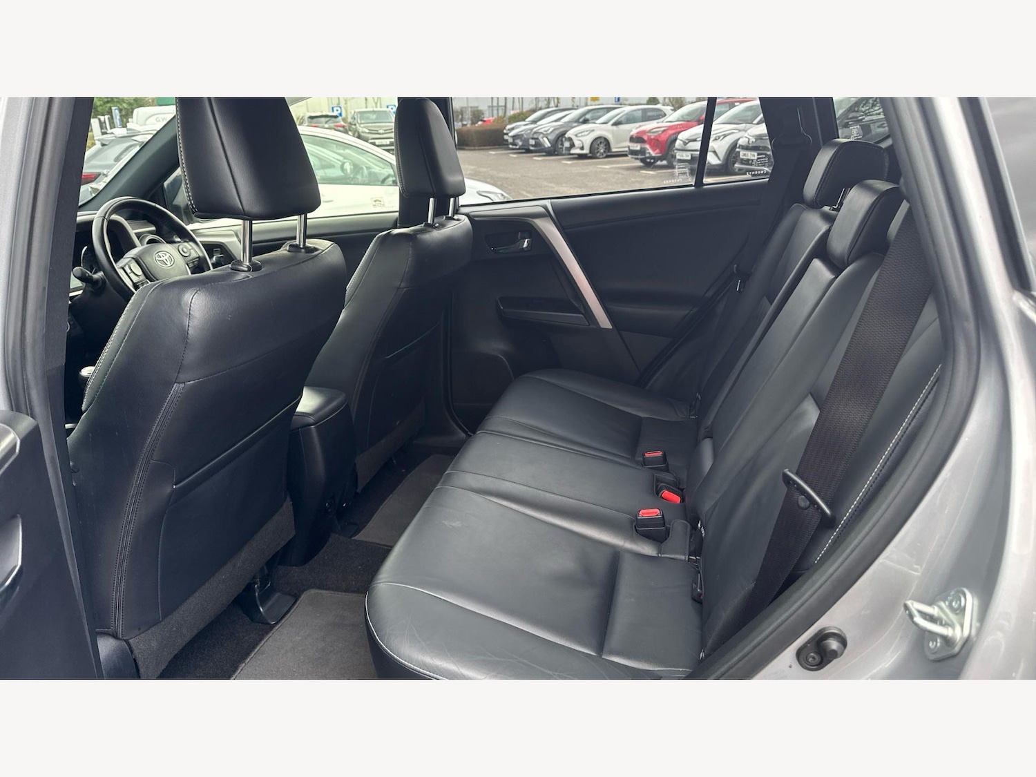 Used Toyota RAV4 2017 for sale - 77737230: Photo 15