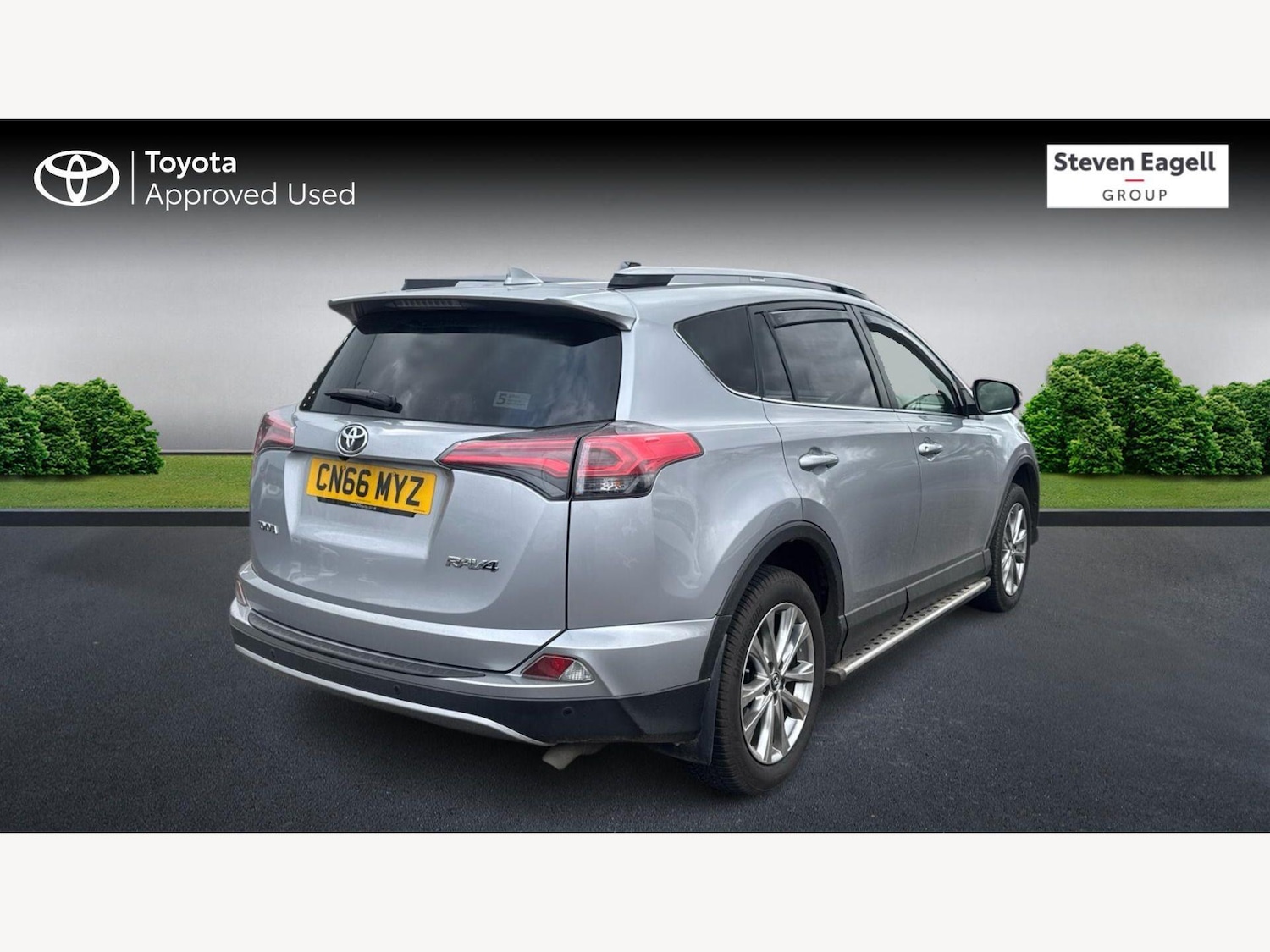 Used Toyota RAV4 2017 for sale - 77737230: Photo 2