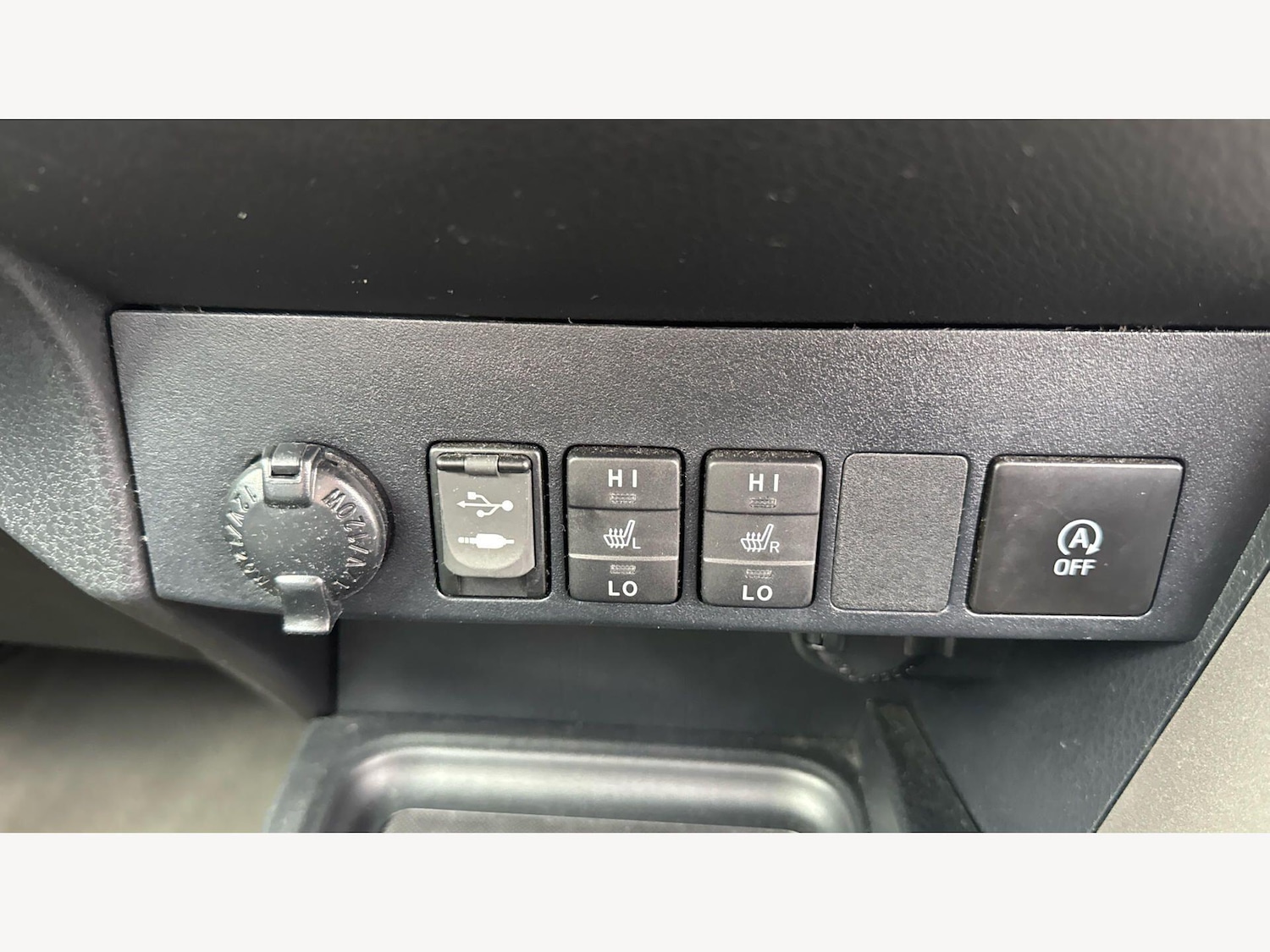 Used Toyota RAV4 2017 for sale - 77737230: Photo 22