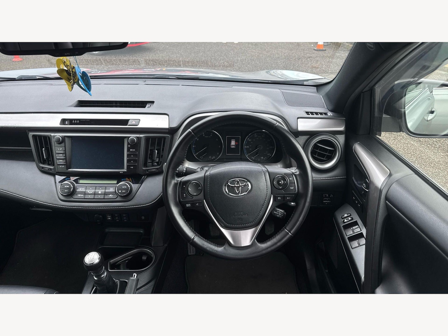 Used Toyota RAV4 2017 for sale - 77737230: Photo 8