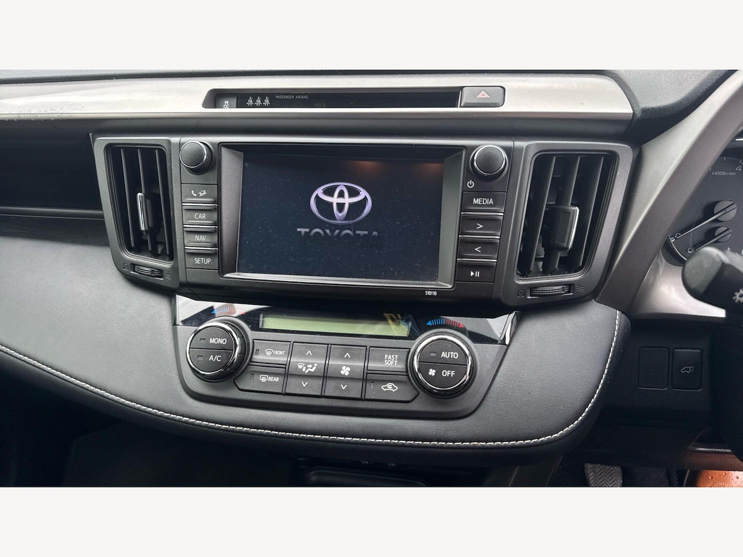 Used Toyota RAV4 2017 for sale - 77737230: Photo 9