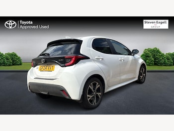 Used Toyota Yaris 2024 for sale - 78934147: Photo