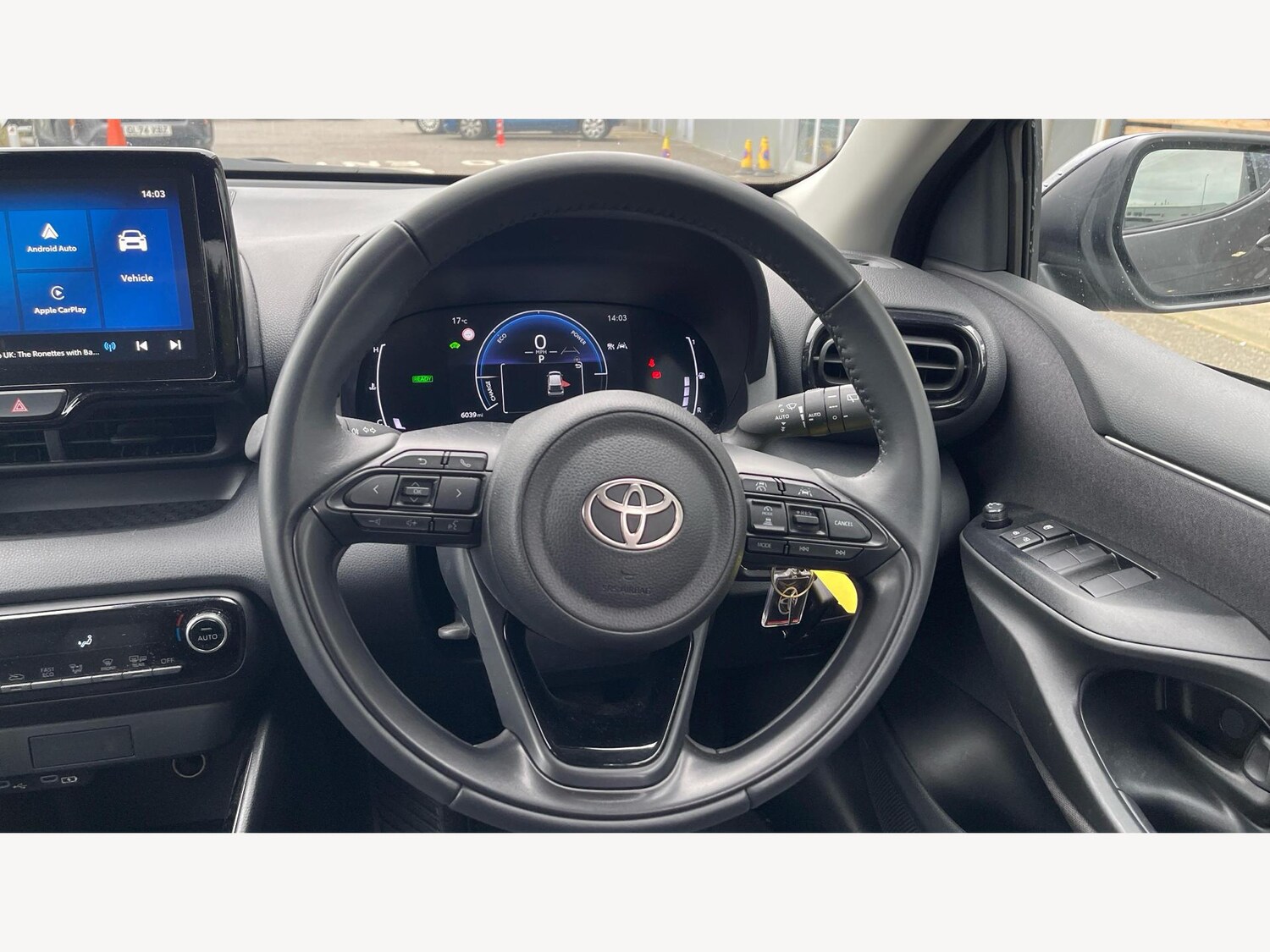 Used Toyota Yaris 2024 for sale - 76213972: Photo 10