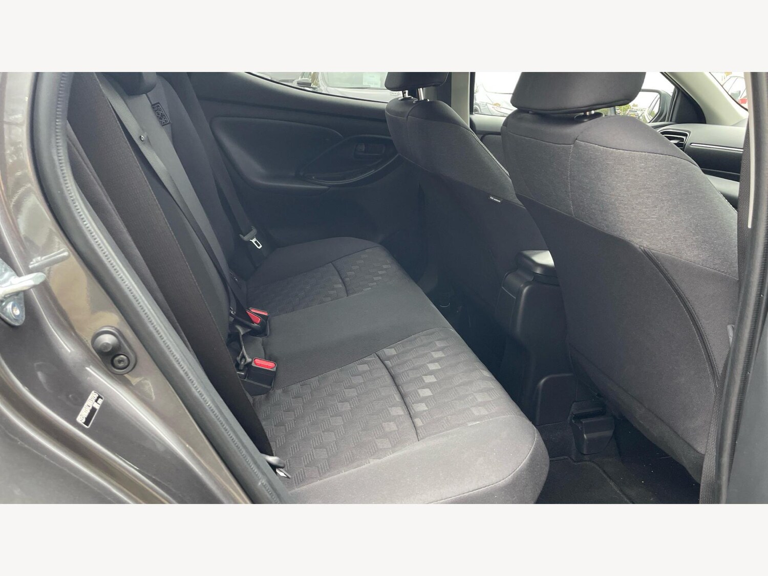 Used Toyota Yaris 2024 for sale - 76213972: Photo 14