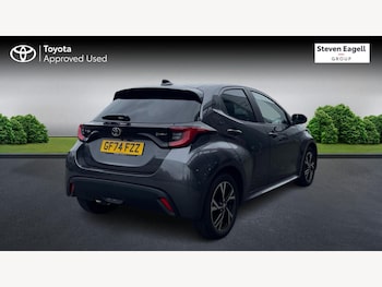 Used Toyota Yaris 2024 for sale - 76213972: Photo 2
