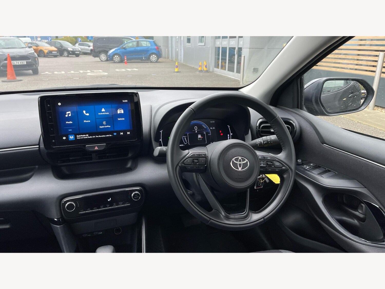 Used Toyota Yaris 2024 for sale - 76213972: Photo 8