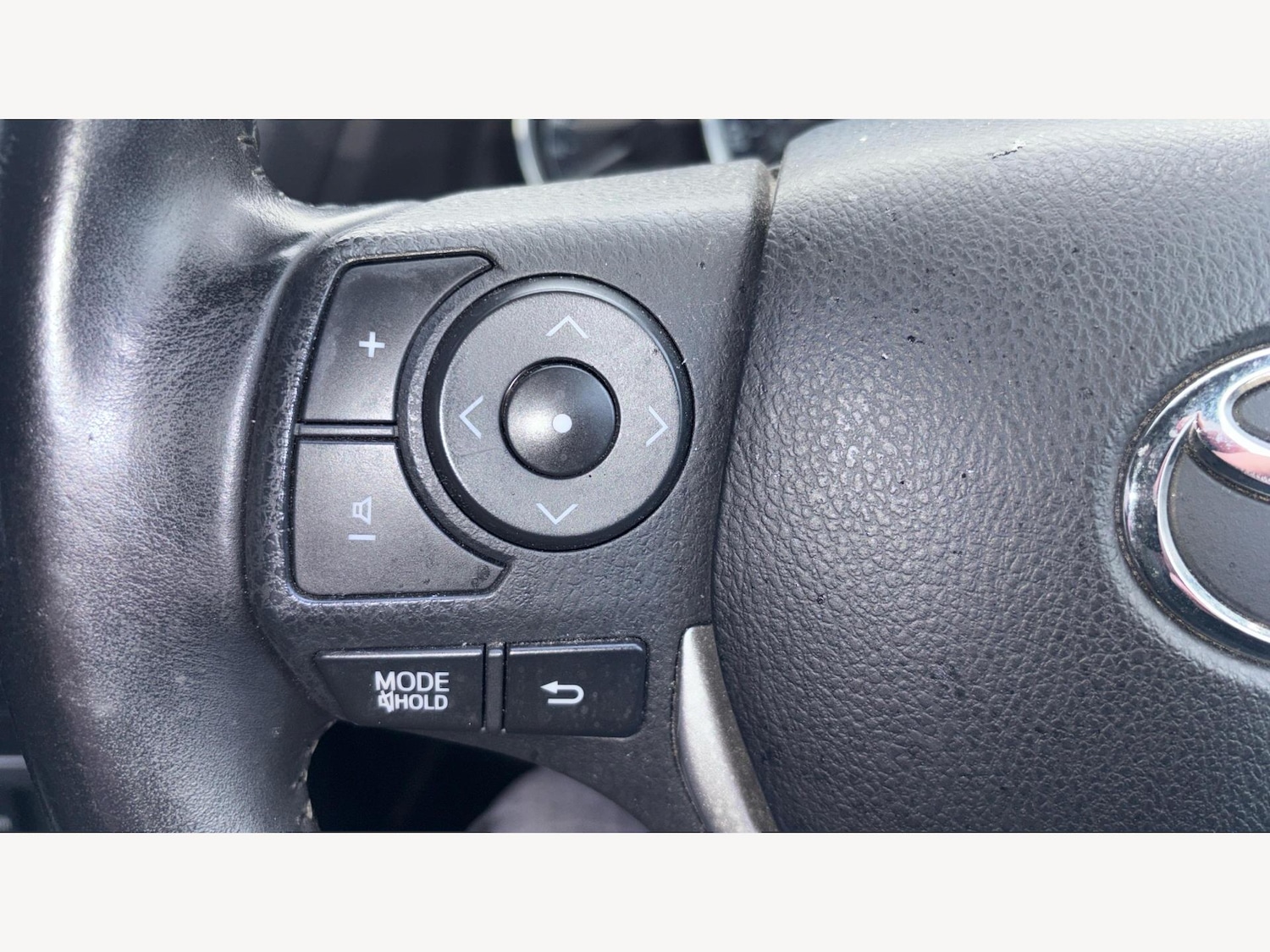Used Toyota Auris 2013 for sale - 76327167: Photo 26