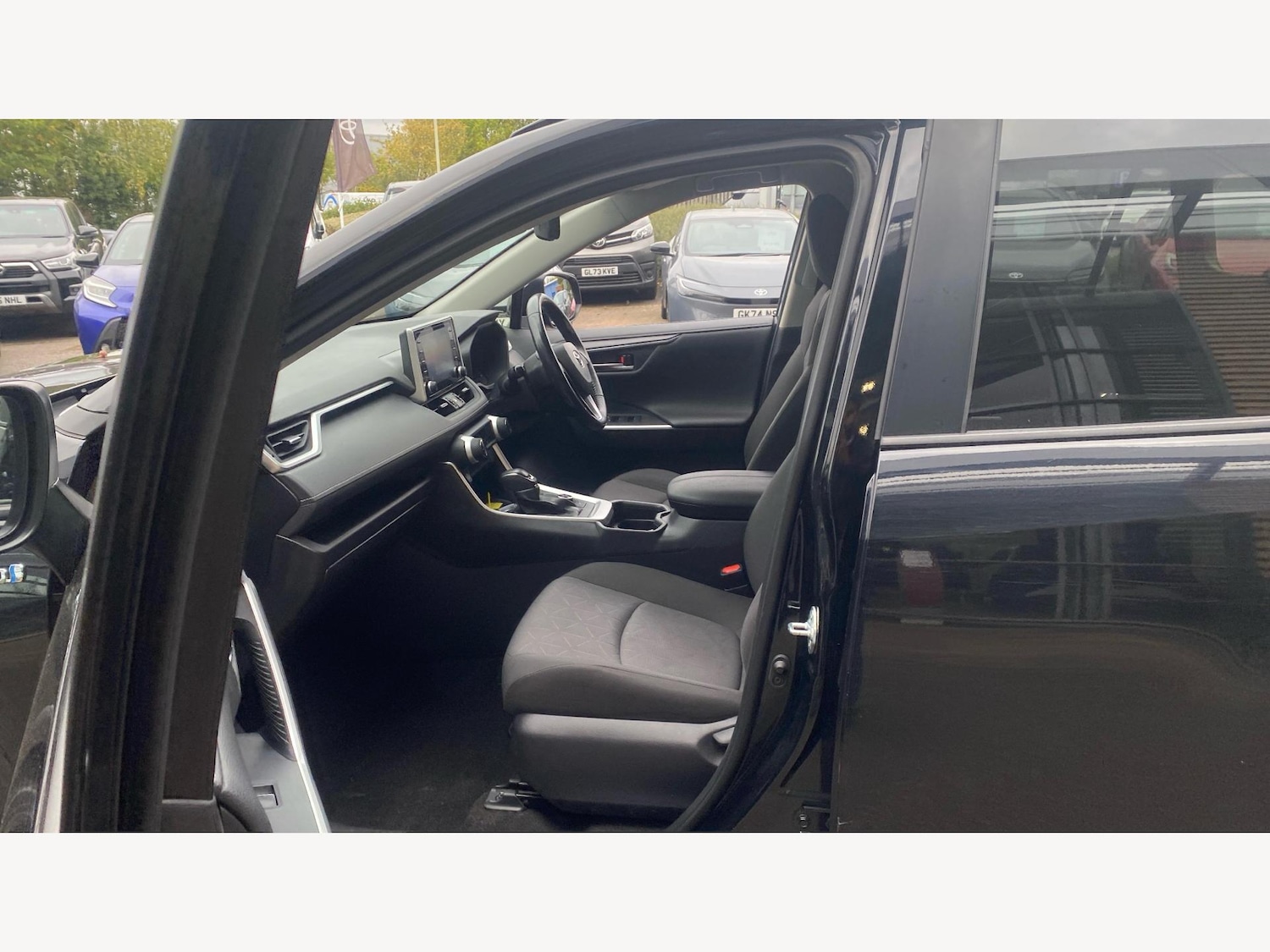 Used Toyota RAV4 2019 for sale - 76121239: Photo 12