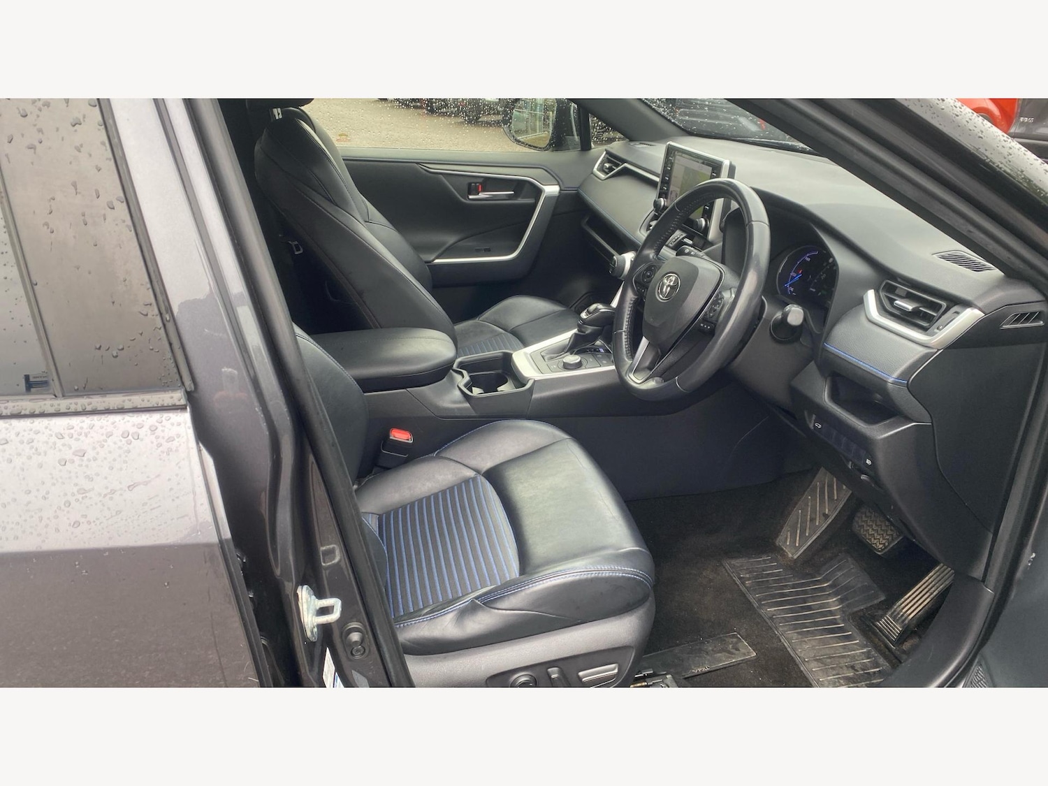 Used Toyota RAV4 2019 for sale - 76456803: Photo 13