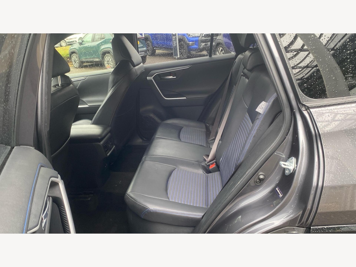 Used Toyota RAV4 2019 for sale - 76456803: Photo 15