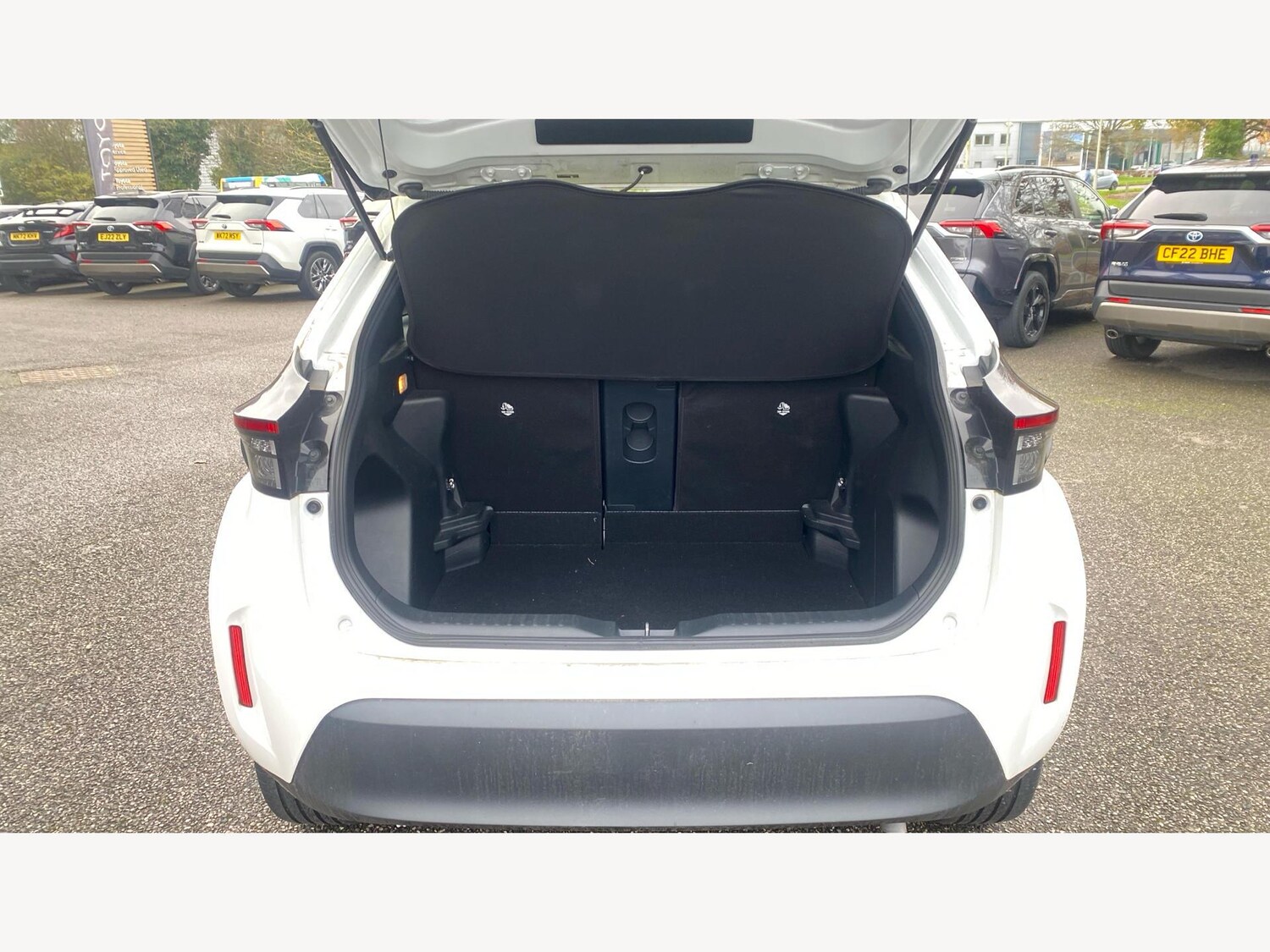 Used Toyota Yaris Cross 2023 for sale - 77229456: Photo 16