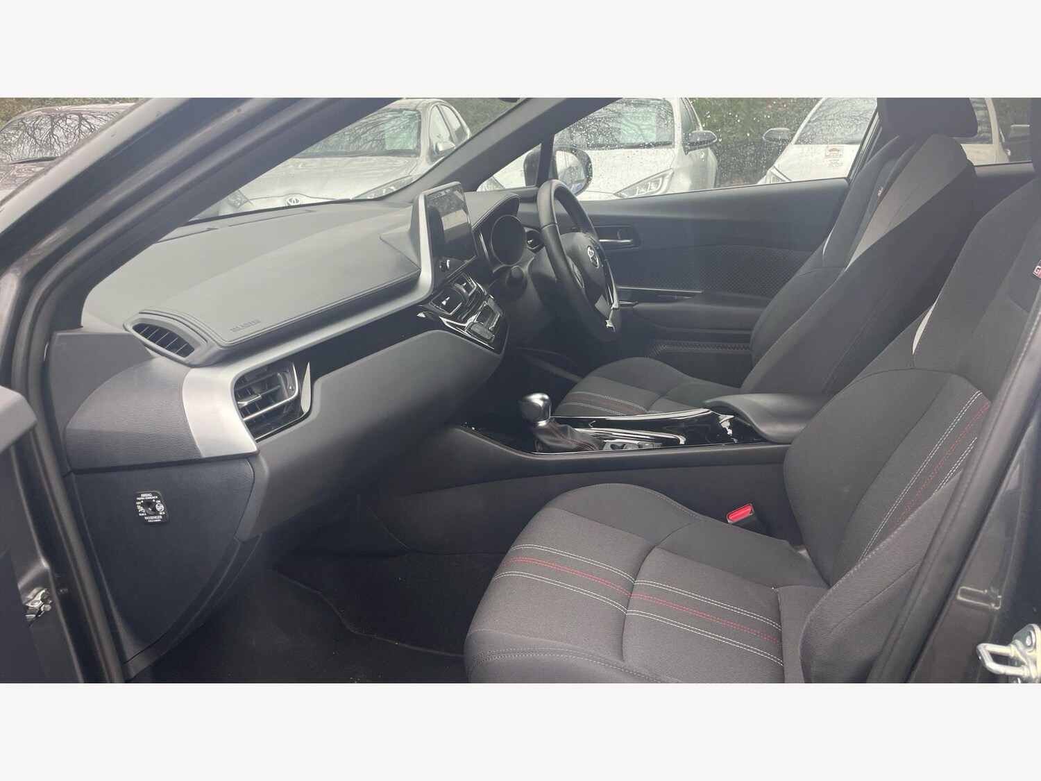 Used Toyota C-HR 2023 for sale - 77839752: Photo 12