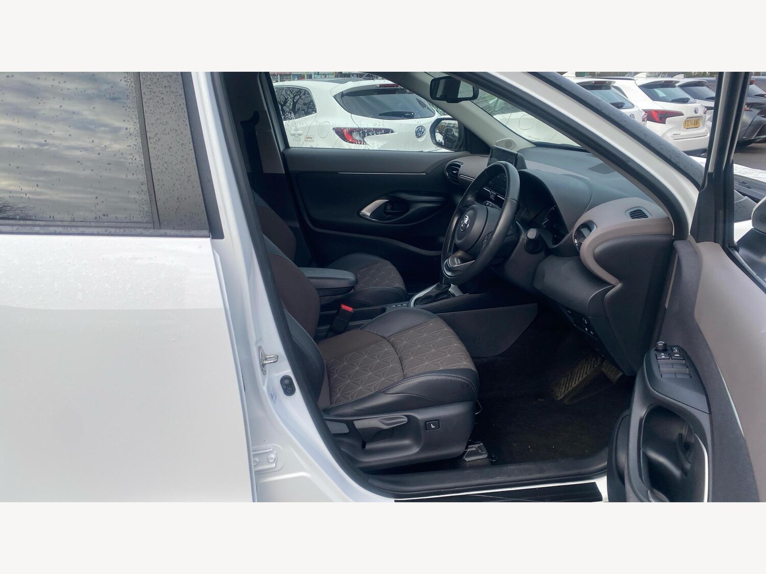 Used Toyota Yaris Cross 2022 for sale - 77253771: Photo 13