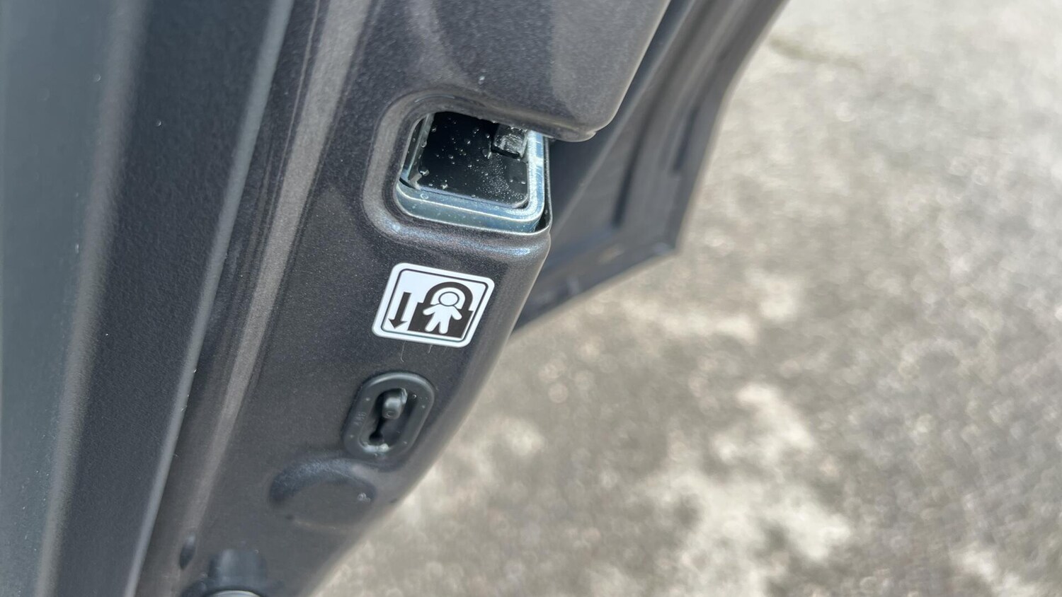 Used Toyota C-HR 2020 for sale - 77066489: Photo 40