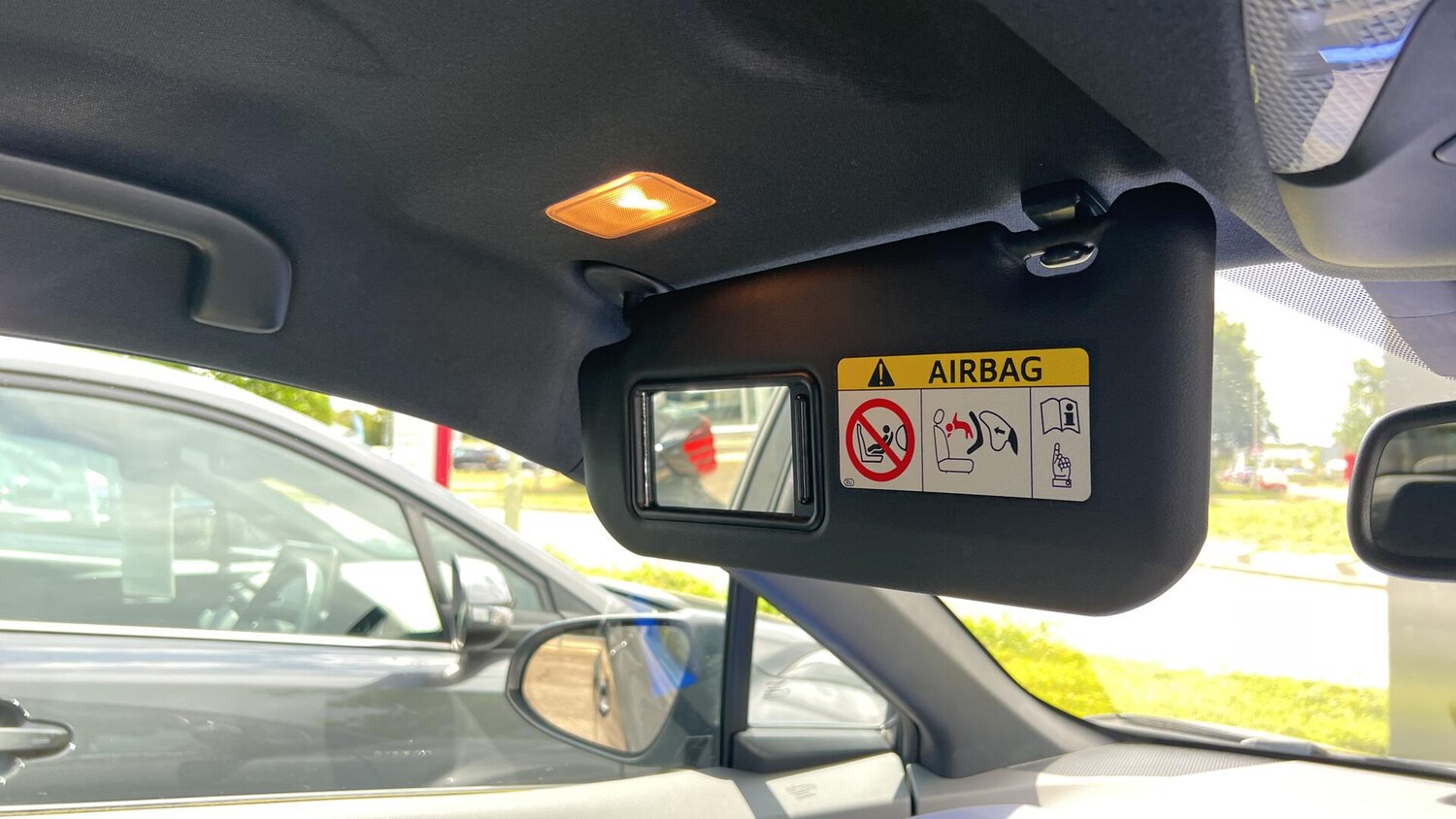 Used Toyota C-HR 2020 for sale - 77066489: Photo 47