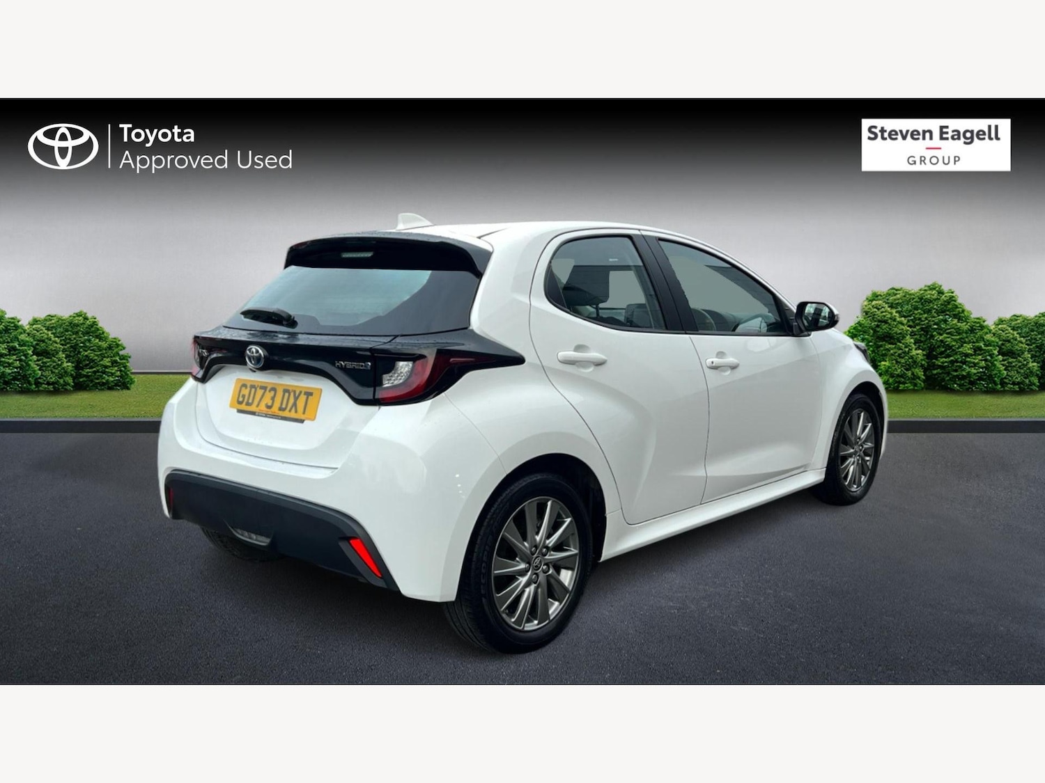 Used Toyota Yaris 2024 for sale - 77574108: Photo 2