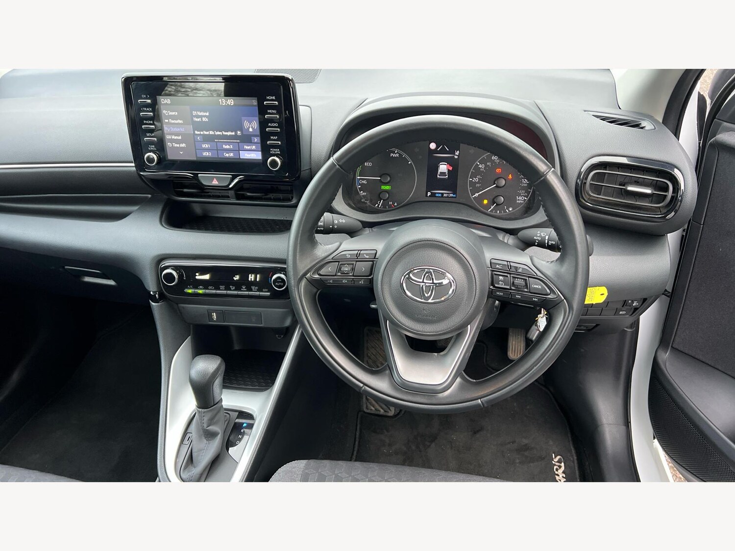 Used Toyota Yaris 2024 for sale - 77574108: Photo 7