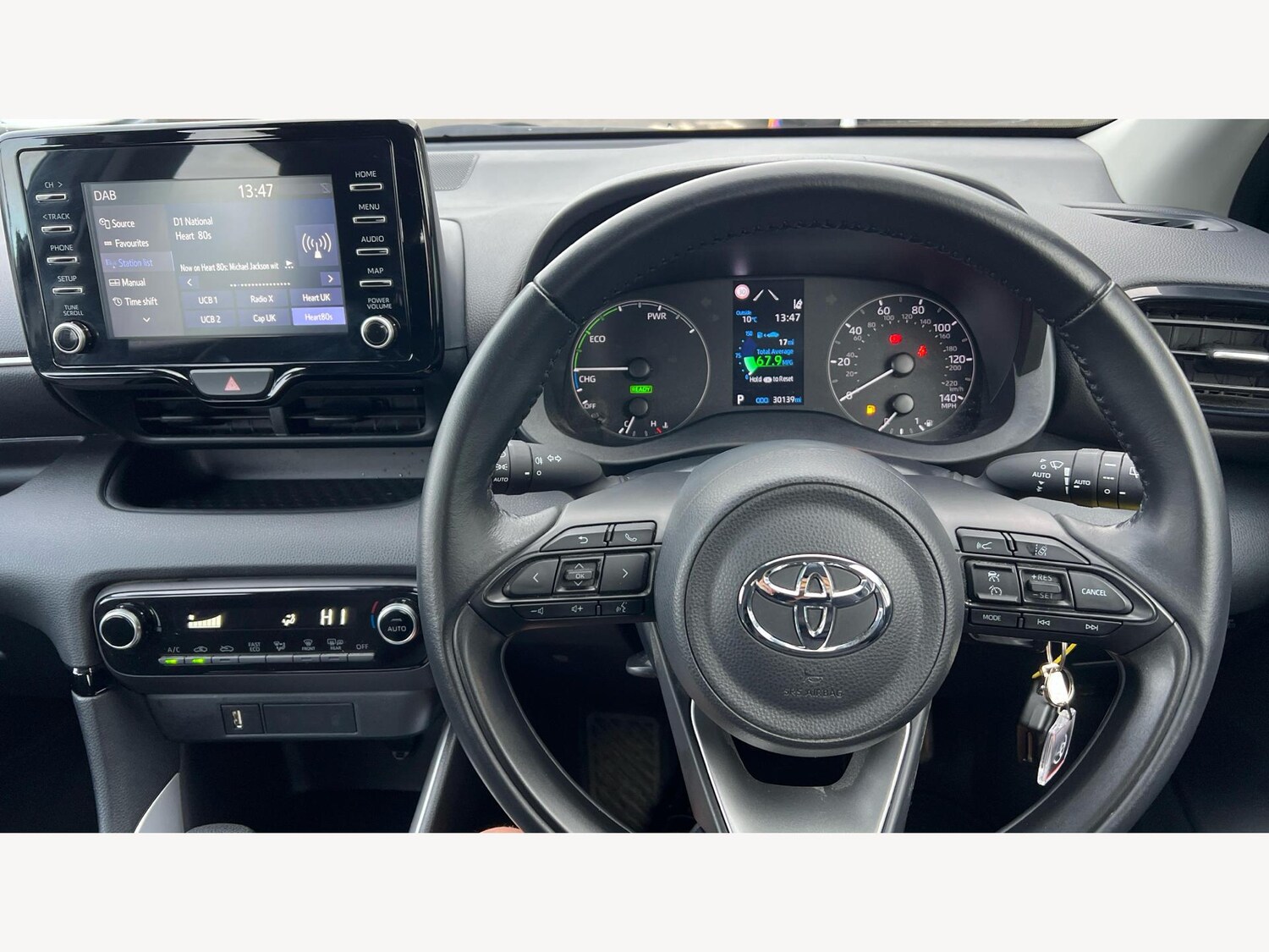 Used Toyota Yaris 2024 for sale - 77574108: Photo 8