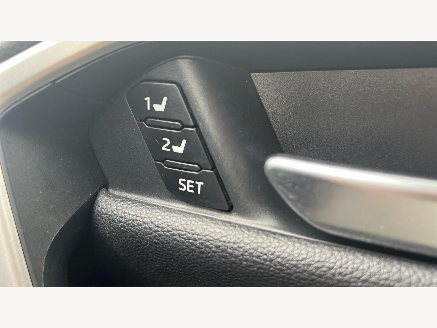 Used Toyota RAV4 2021 for sale - 77455313: Photo 23