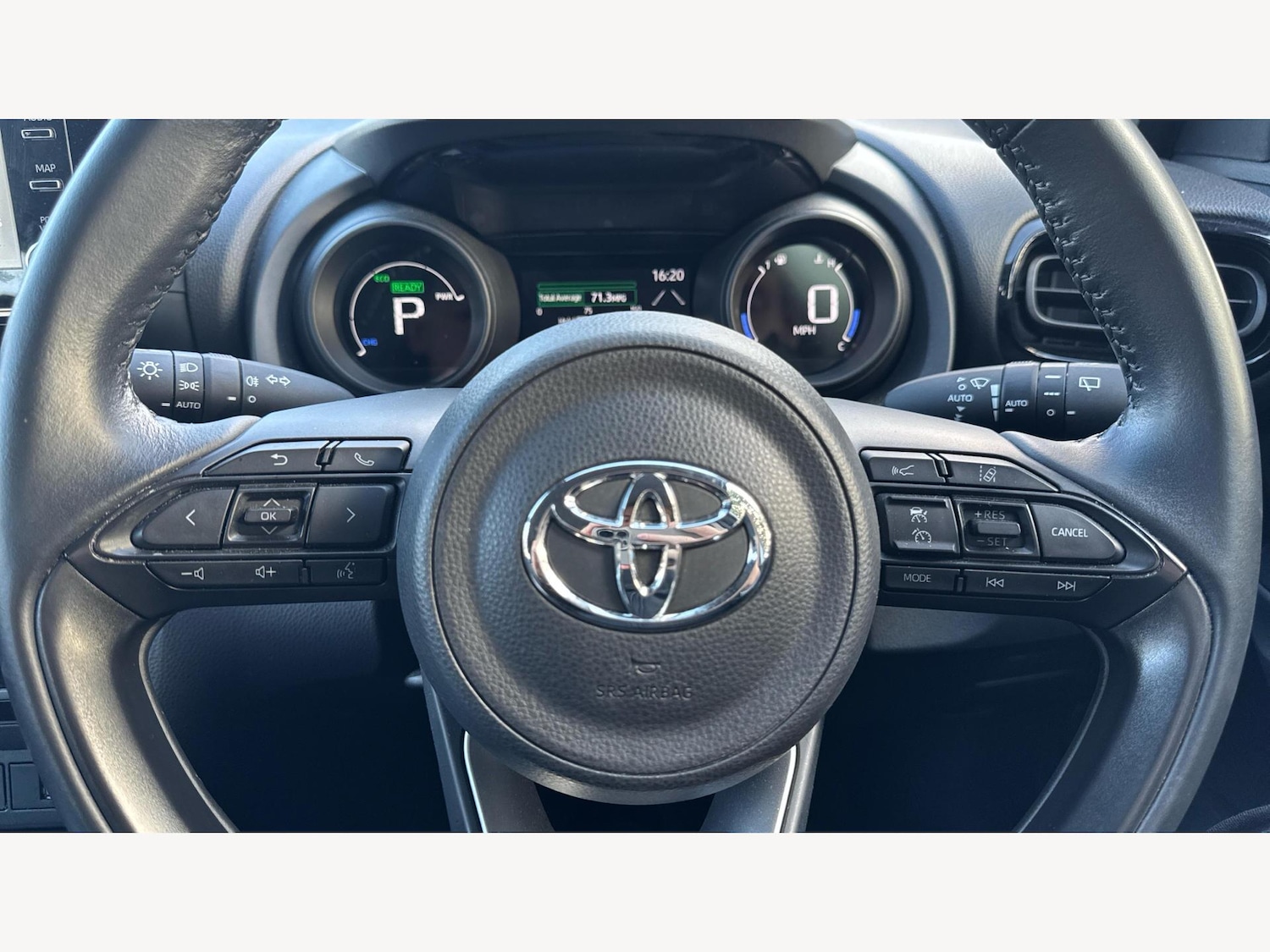 Used Toyota Yaris Cross 2023 for sale - 76042500: Photo 10