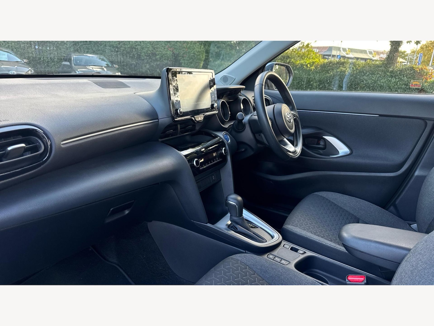 Used Toyota Yaris Cross 2023 for sale - 76042500: Photo 12