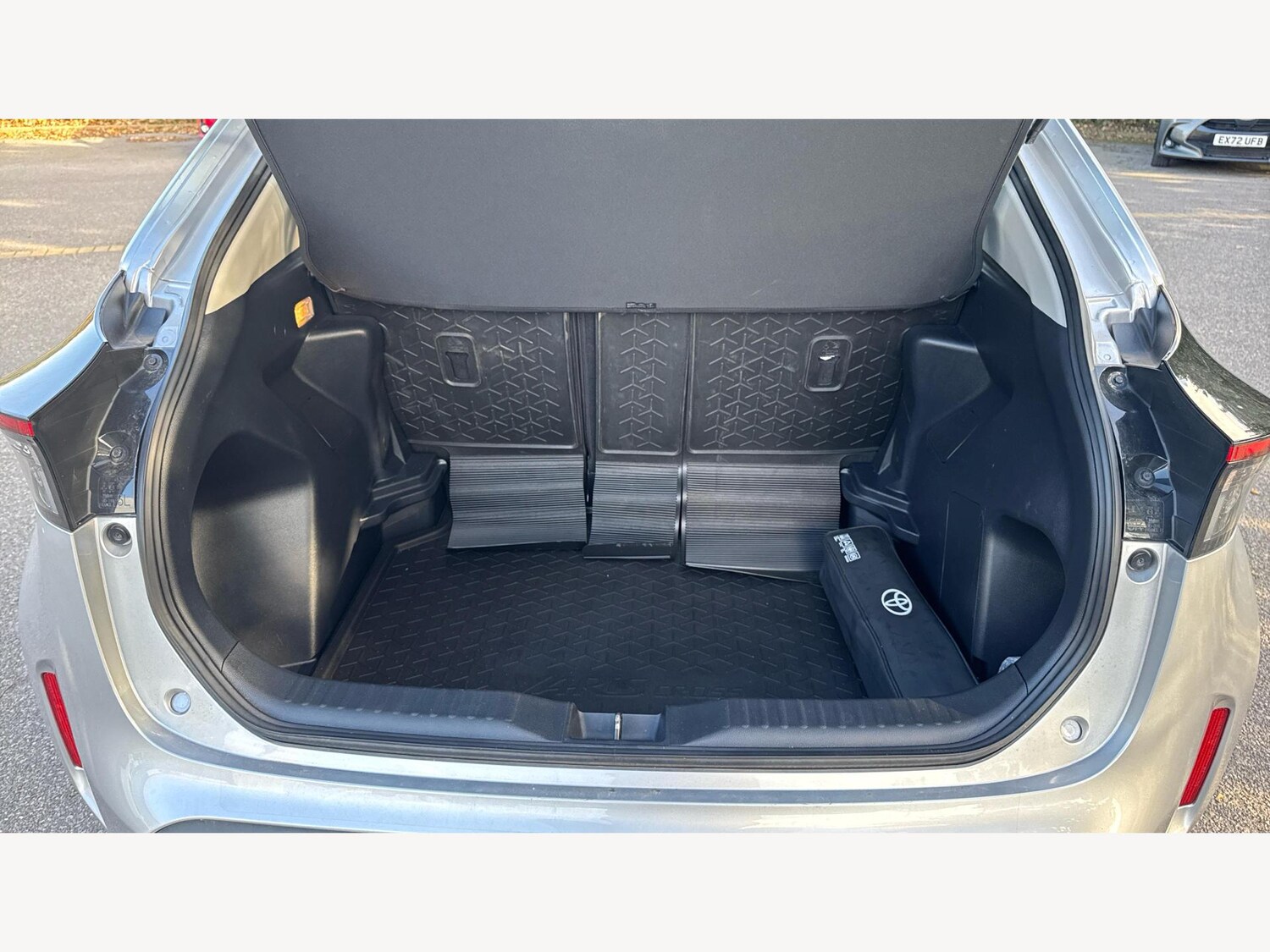 Used Toyota Yaris Cross 2023 for sale - 76042500: Photo 16