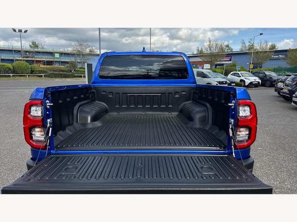 Used Toyota Hilux 2023 for sale - 74598302: Photo 16