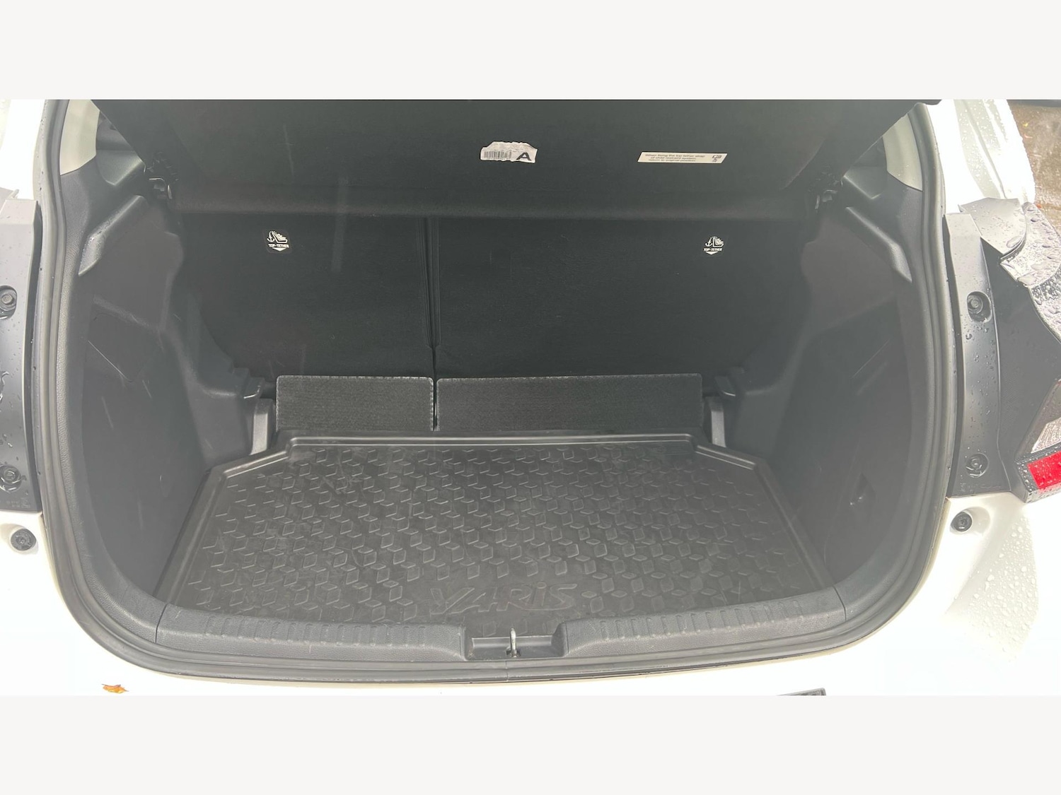 Used Toyota Yaris 2022 for sale - 76572039: Photo 16