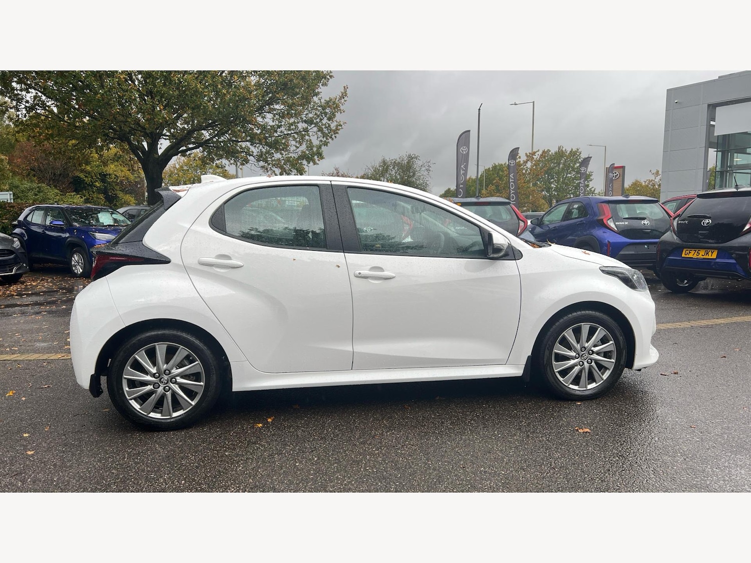 Used Toyota Yaris 2022 for sale - 76572039: Photo 18