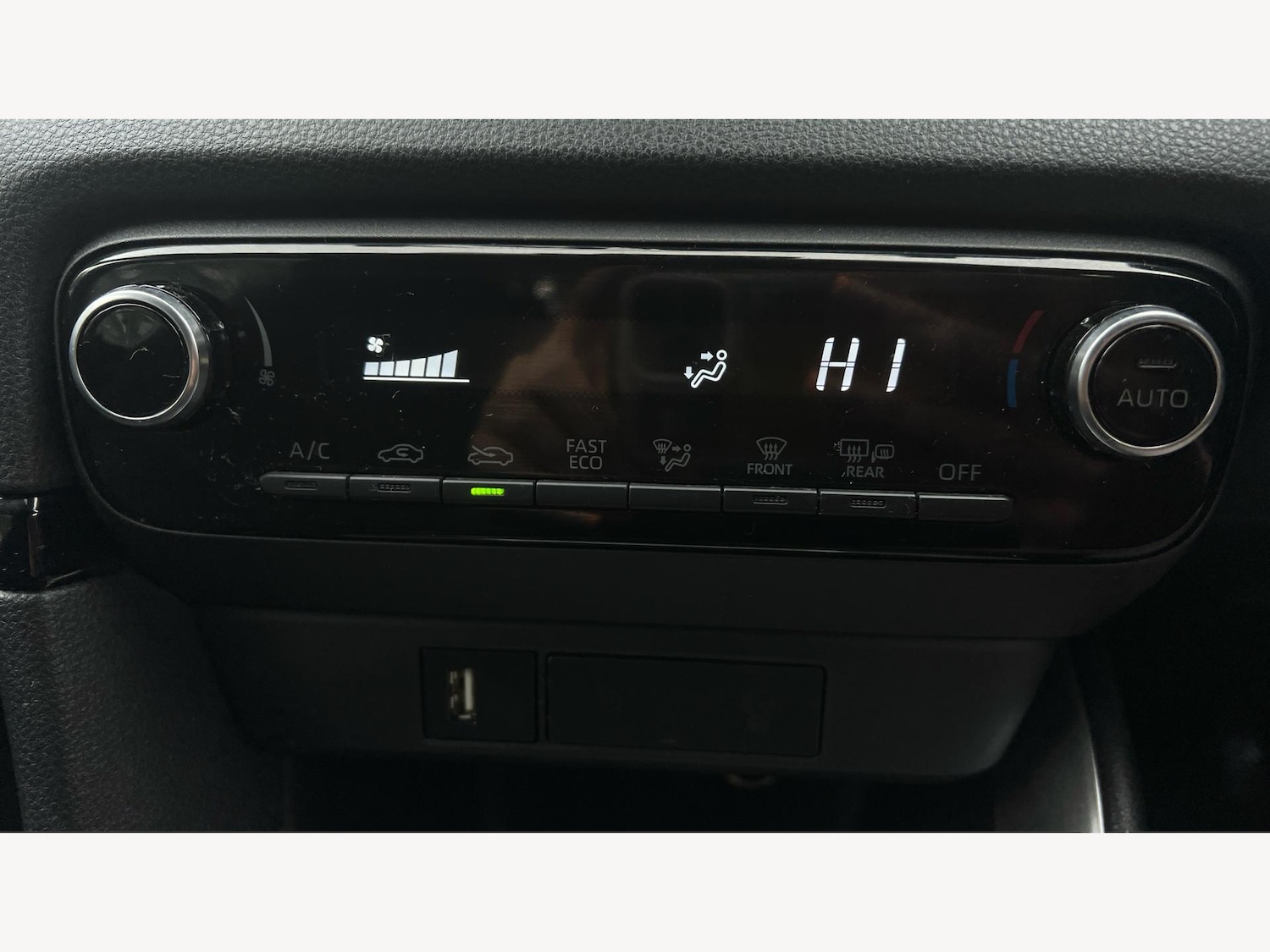 Used Toyota Yaris 2022 for sale - 76572039: Photo 23