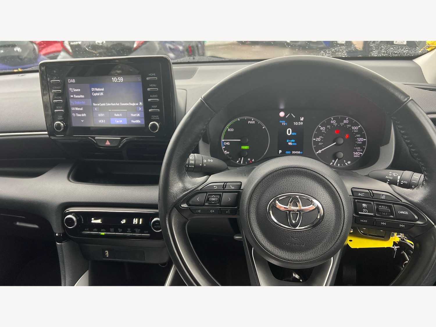Used Toyota Yaris 2022 for sale - 76572039: Photo 8