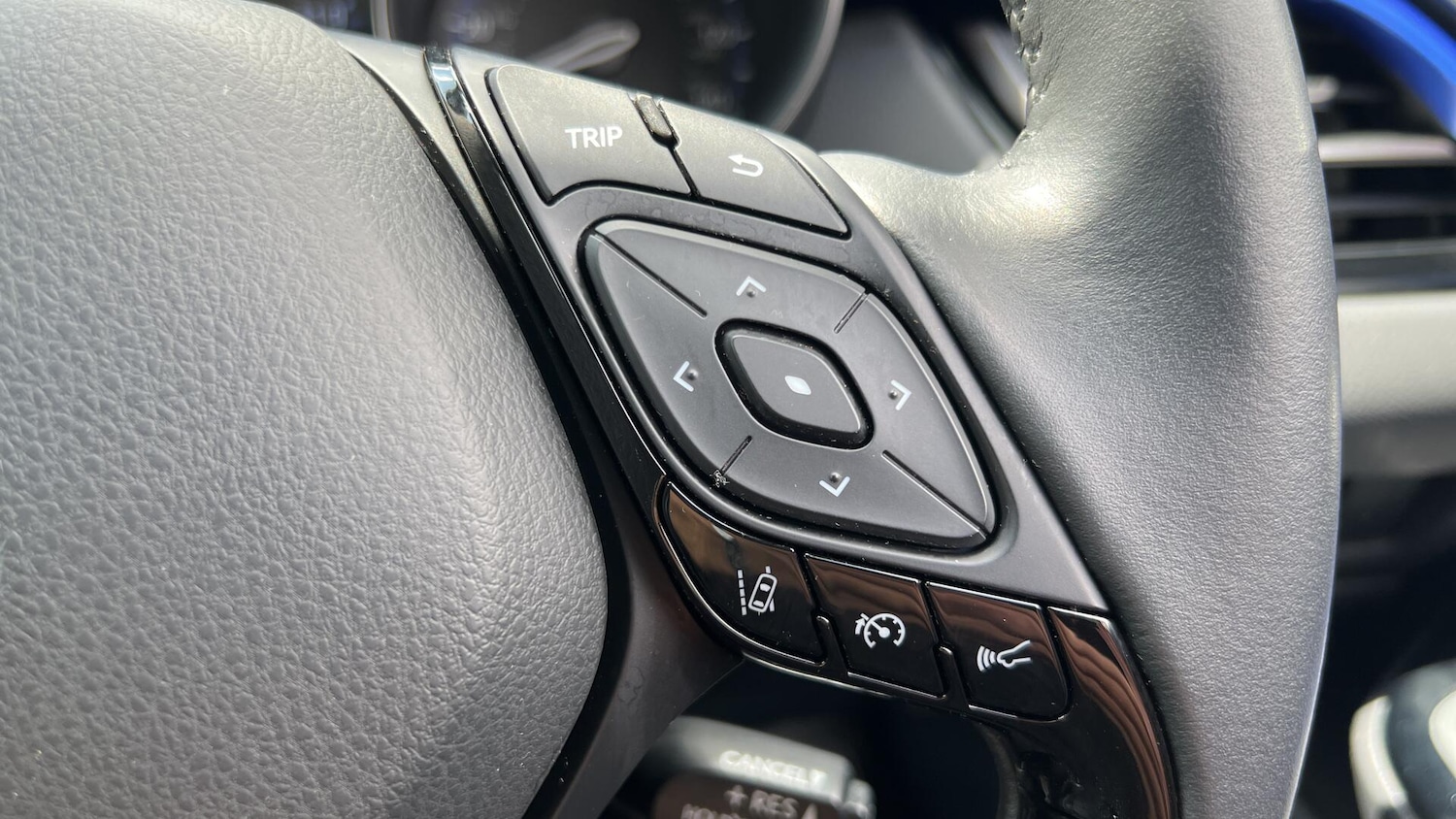 Used Toyota C-HR 2020 for sale - 78072163: Photo 42