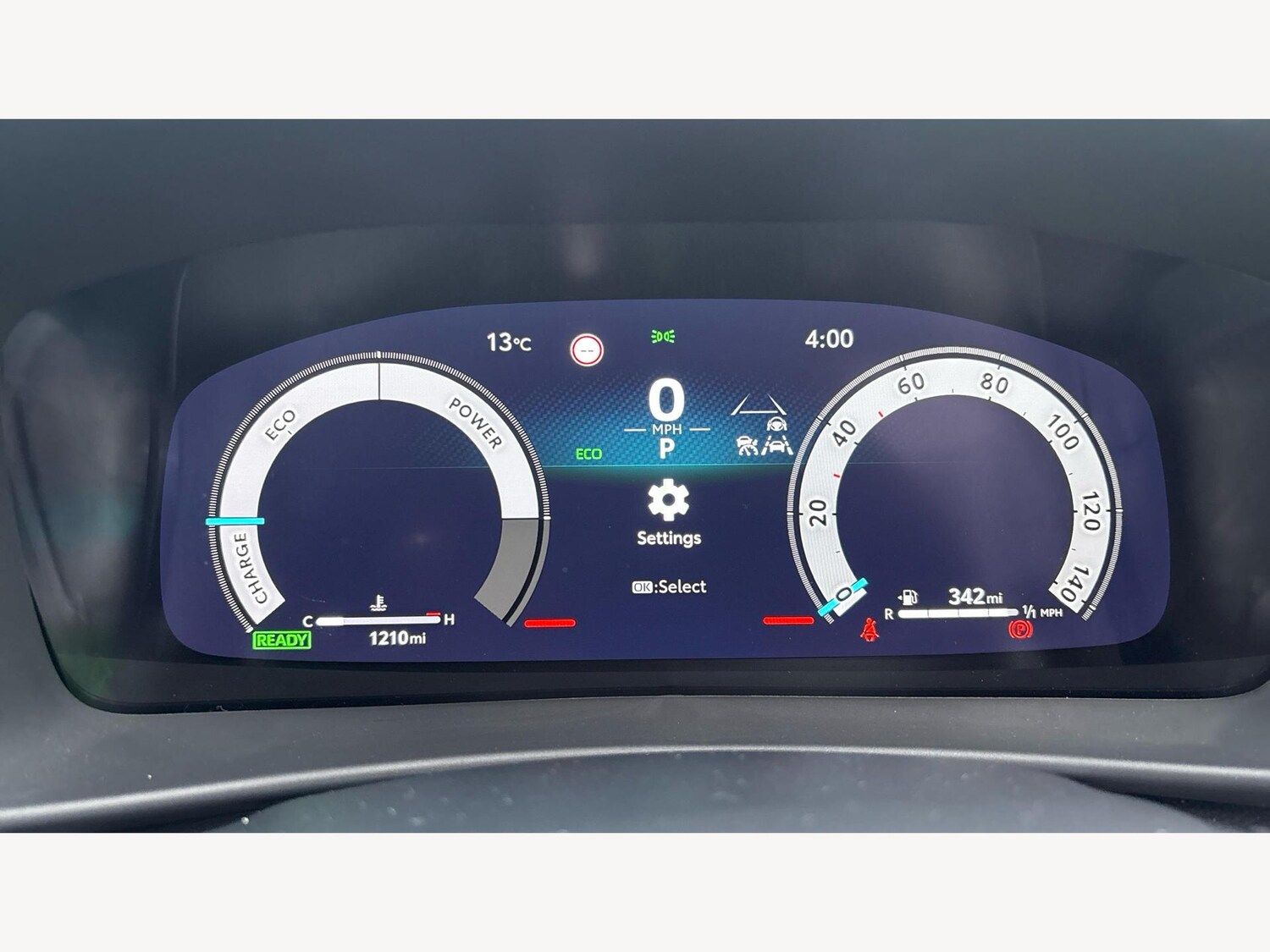 Used Toyota C-HR 2025 for sale - 76361537: Photo 11