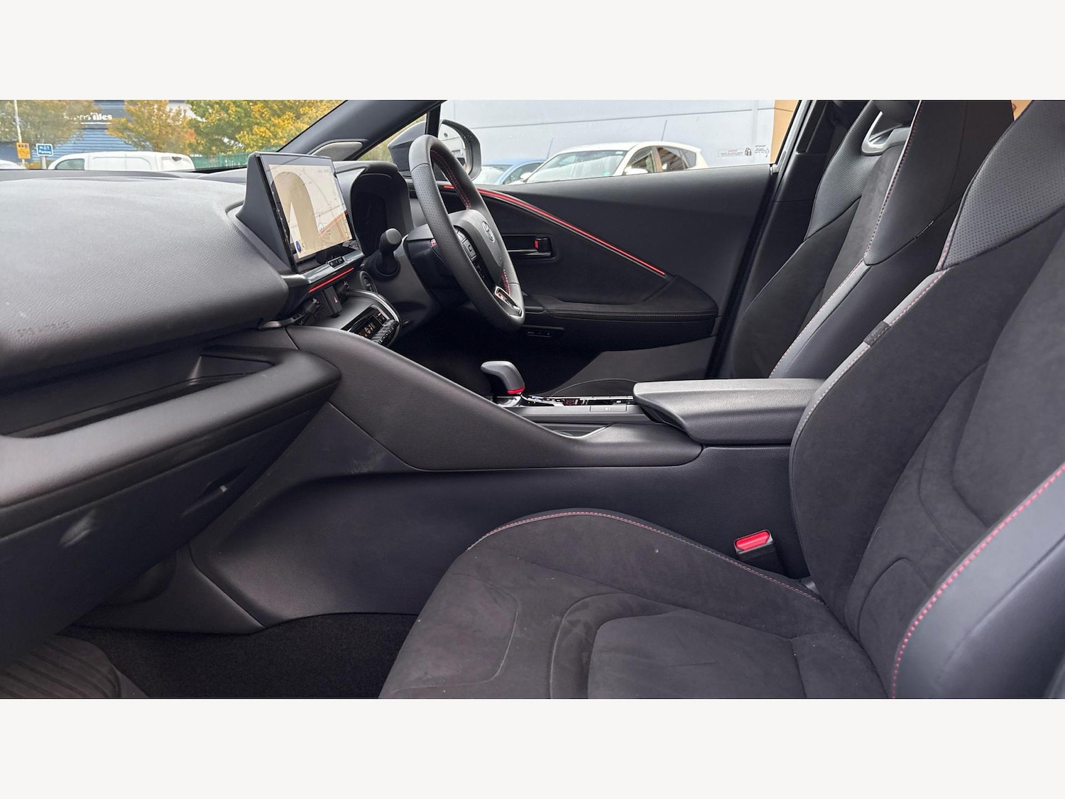 Used Toyota C-HR 2025 for sale - 76361537: Photo 12