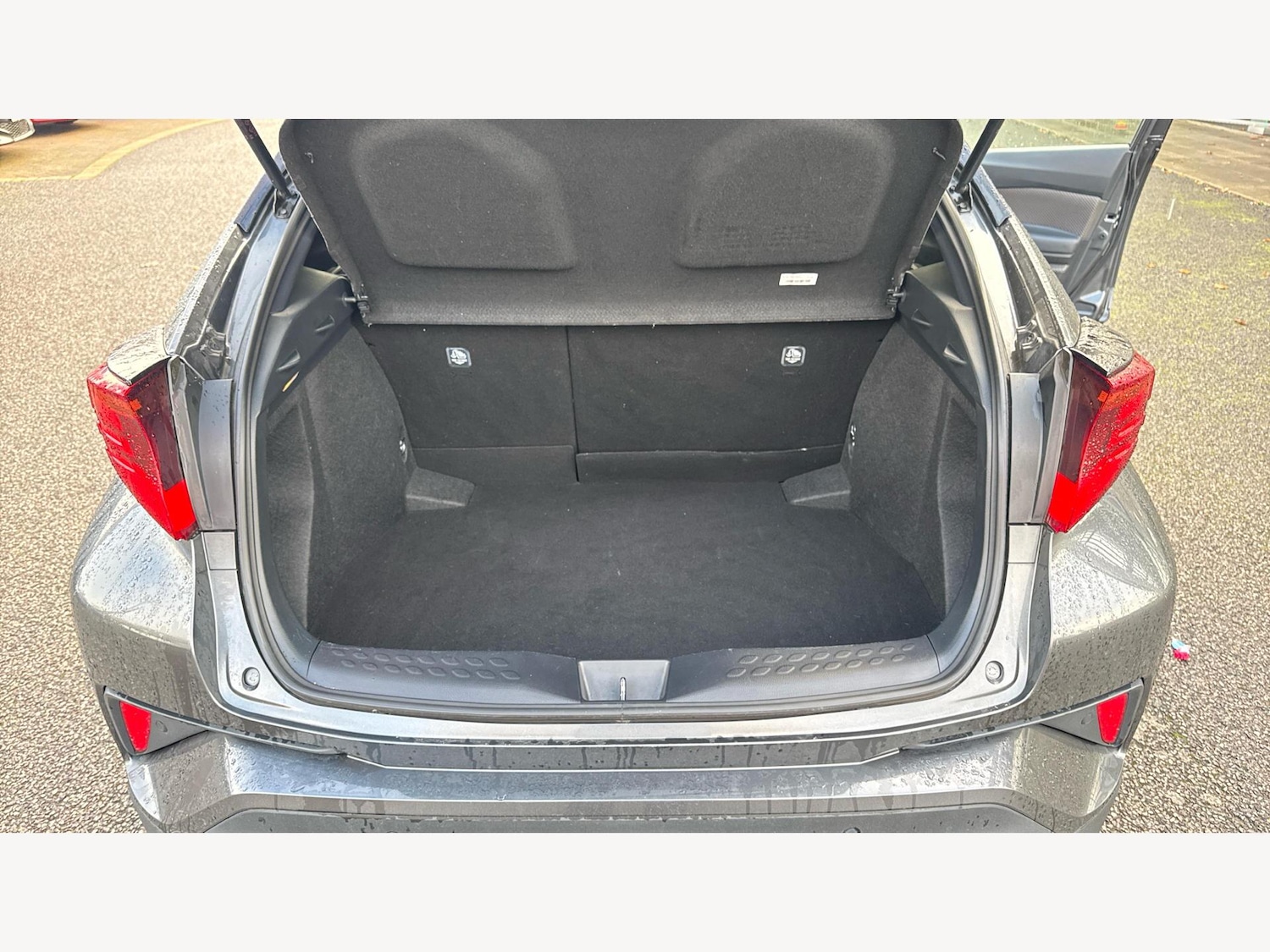 Used Toyota C-HR 2021 for sale - 76689535: Photo 16