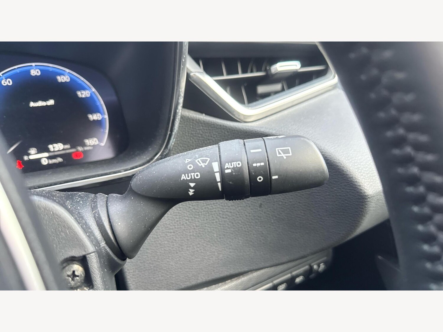 Used Toyota Corolla for sale - 77883510: Photo 25