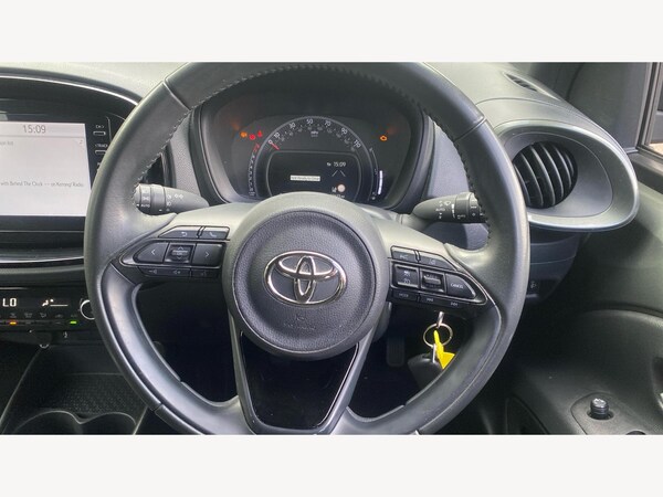 Used Toyota Aygo X 2022 for sale - 75768589: Photo 10