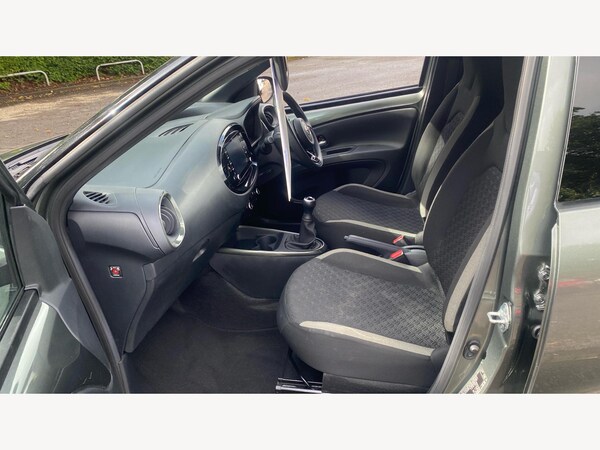 Used Toyota Aygo X 2022 for sale - 75768589: Photo 12