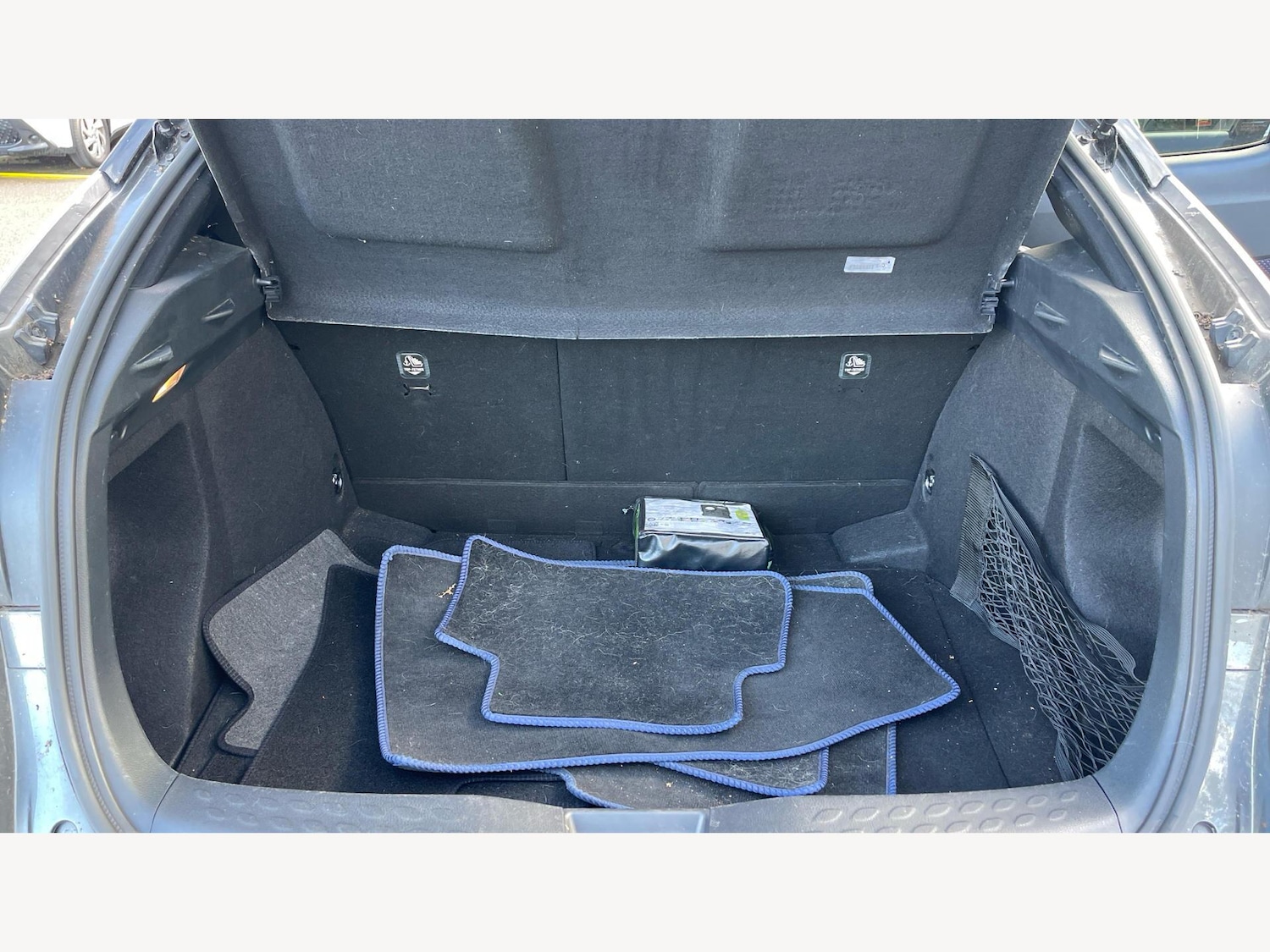 Used Toyota C-HR 2018 for sale - 76866374: Photo 16