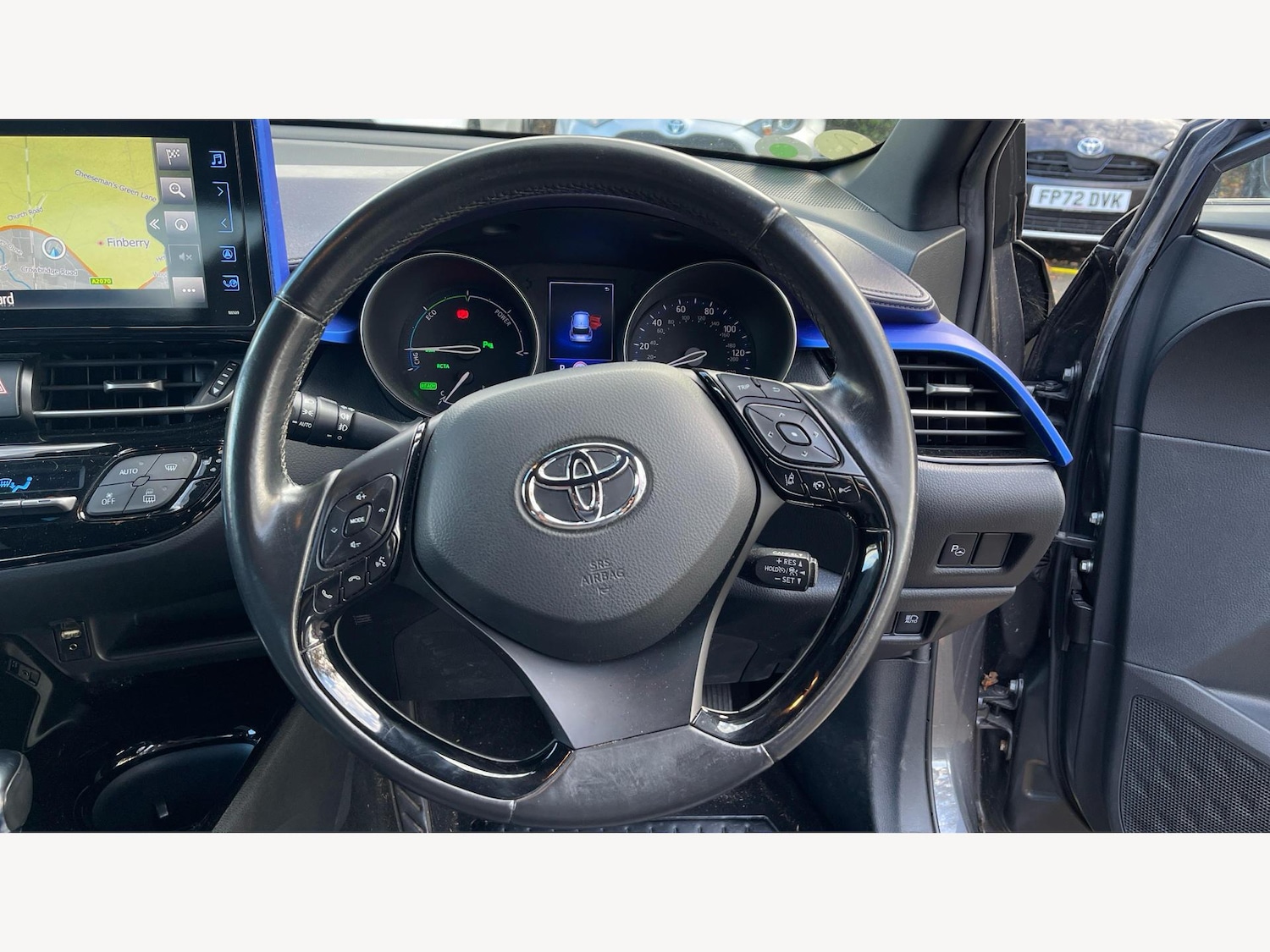 Used Toyota C-HR 2018 for sale - 76866374: Photo 8