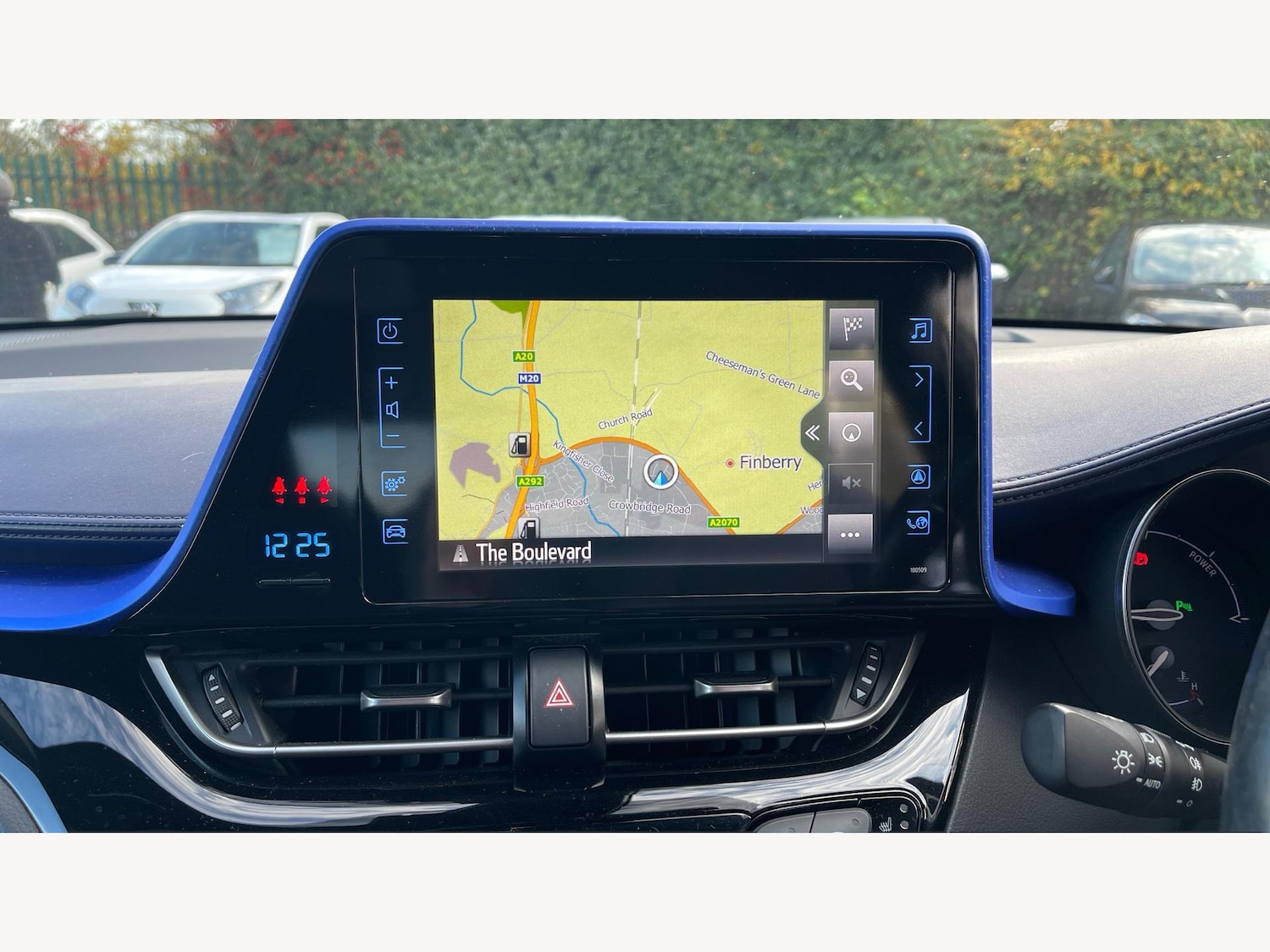 Used Toyota C-HR 2018 for sale - 76866374: Photo 9