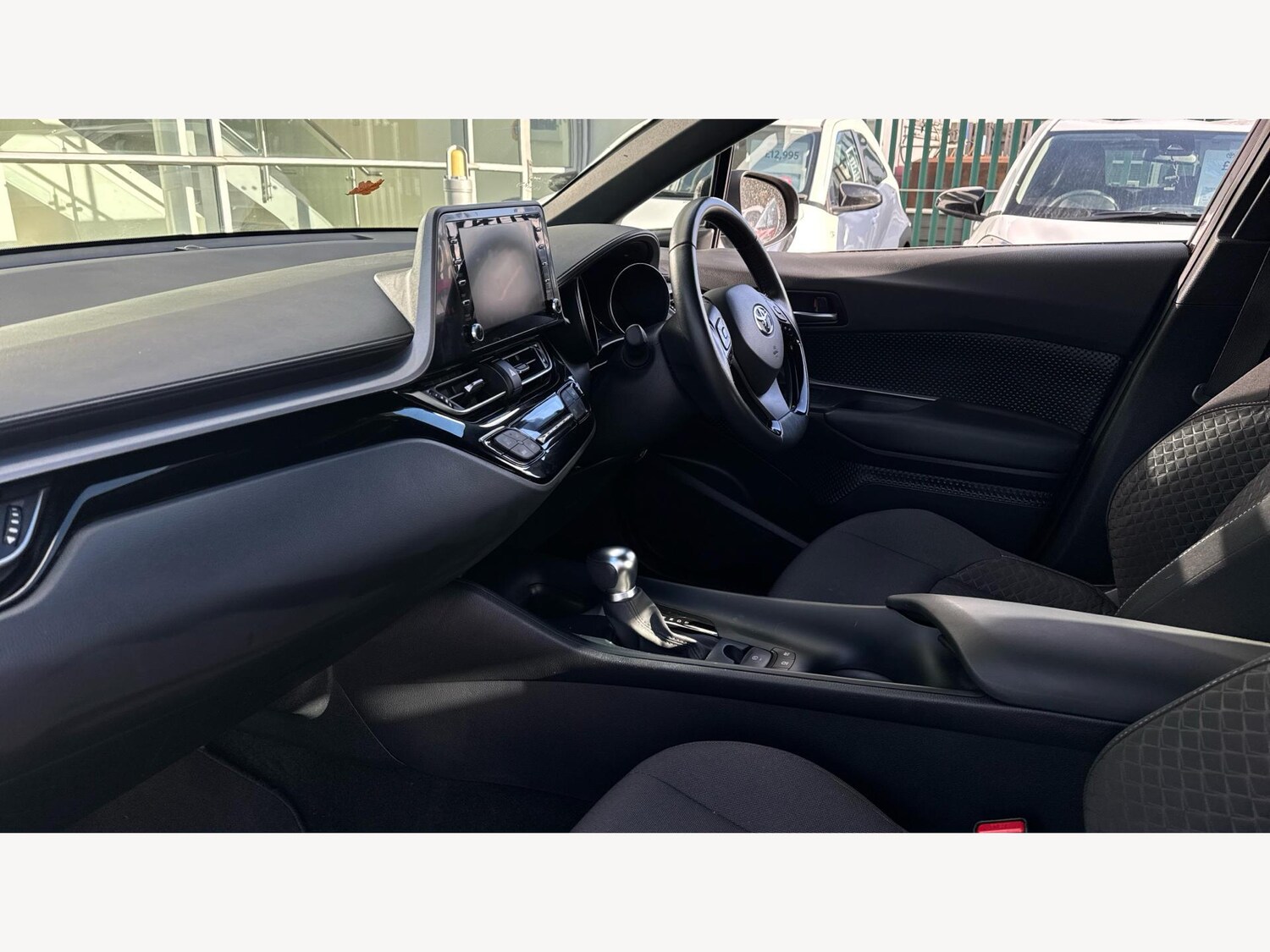 Used Toyota C-HR 2022 for sale - 76671216: Photo 12